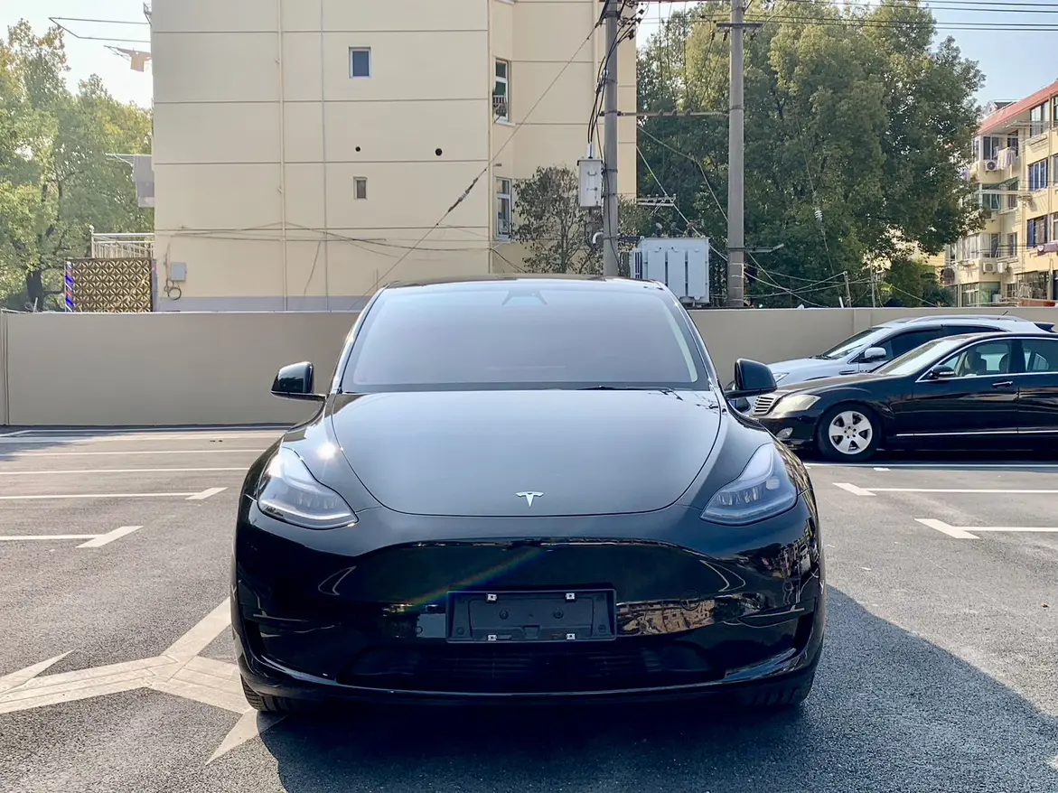 Tesla Model Y  из Китая