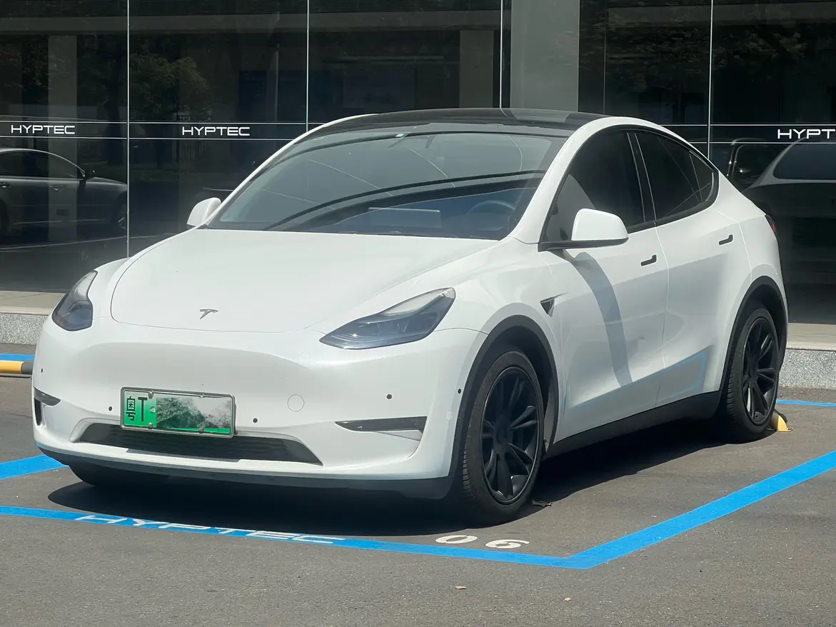 Tesla Model Y  из Китая