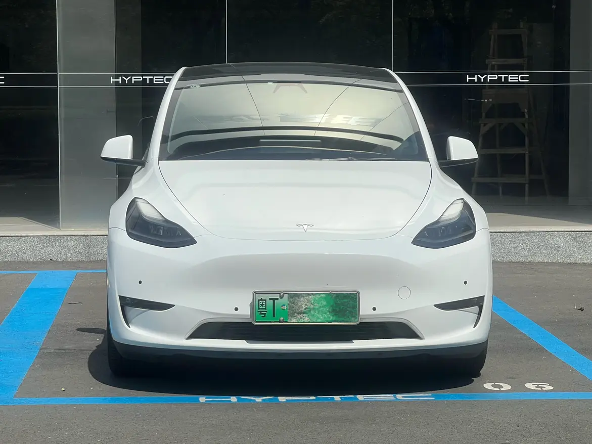 Tesla Model Y  из Китая