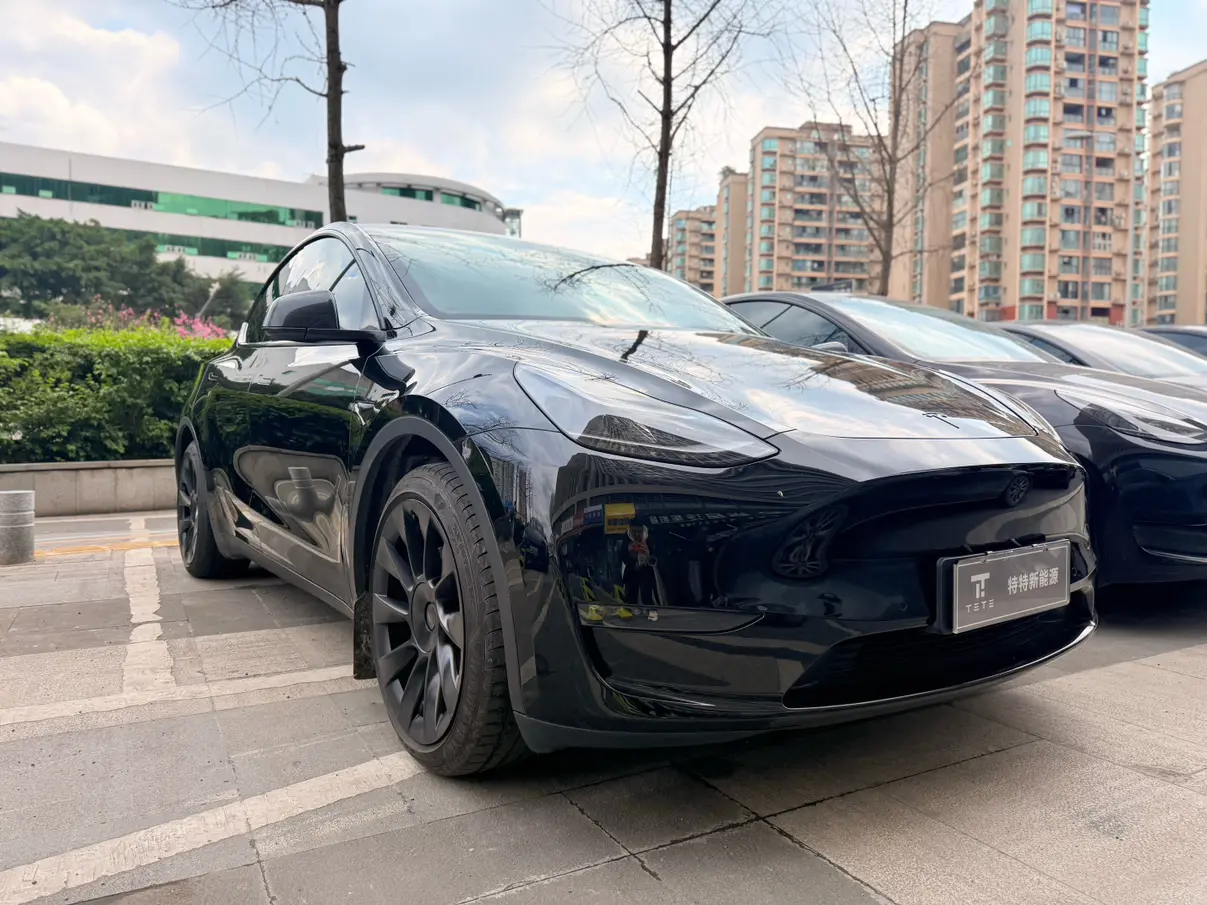 Tesla Model Y  из Китая