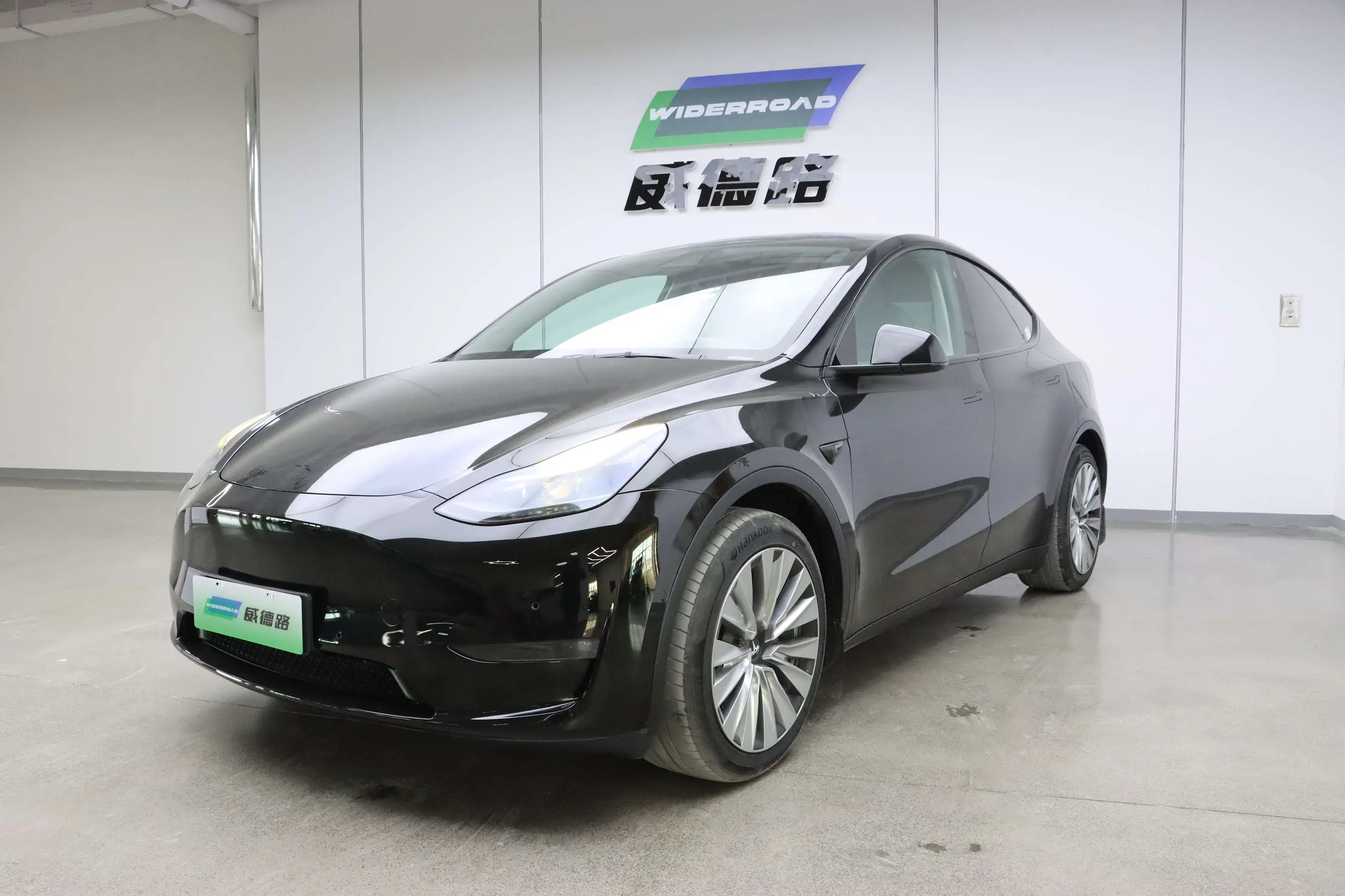 Tesla Model Y  из Китая