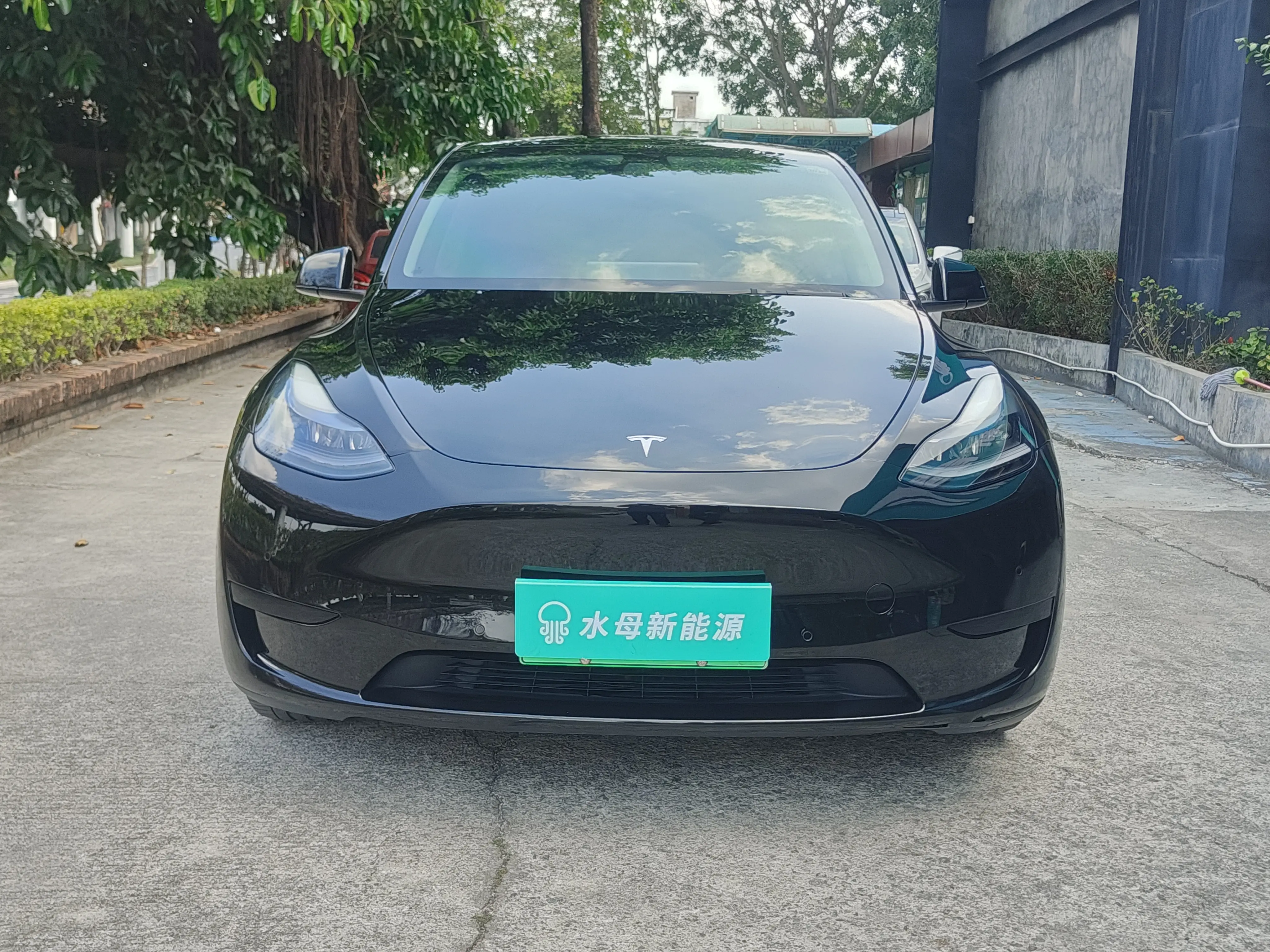 Tesla Model Y  из Китая