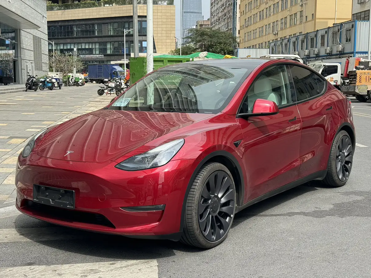 Tesla Model Y  из Китая