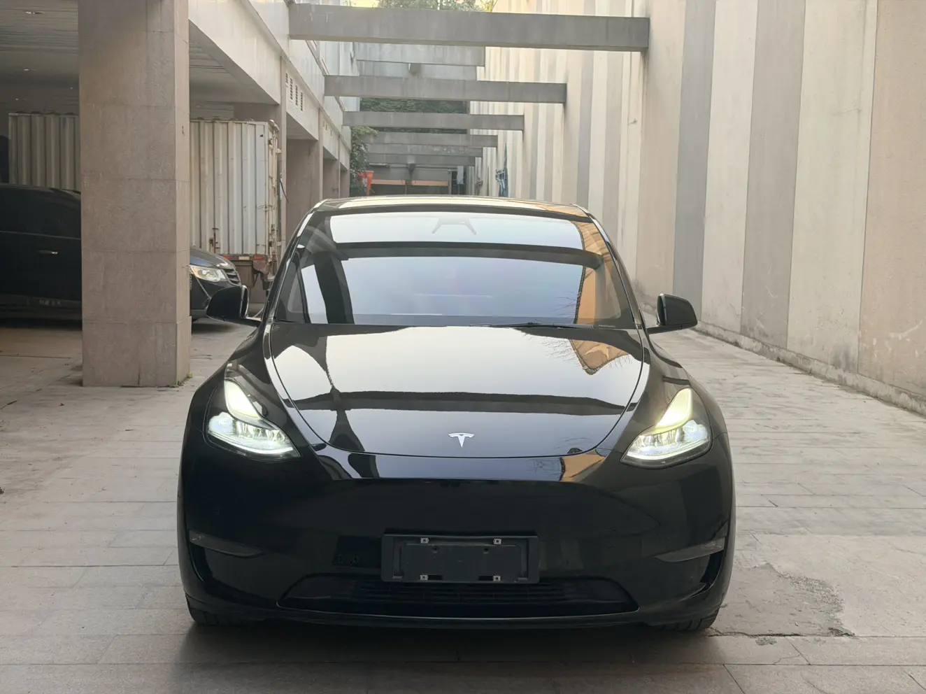 Tesla Model Y  из Китая