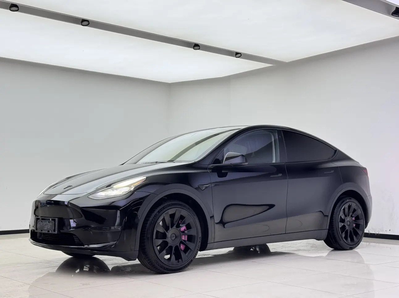 Tesla Model Y  из Китая