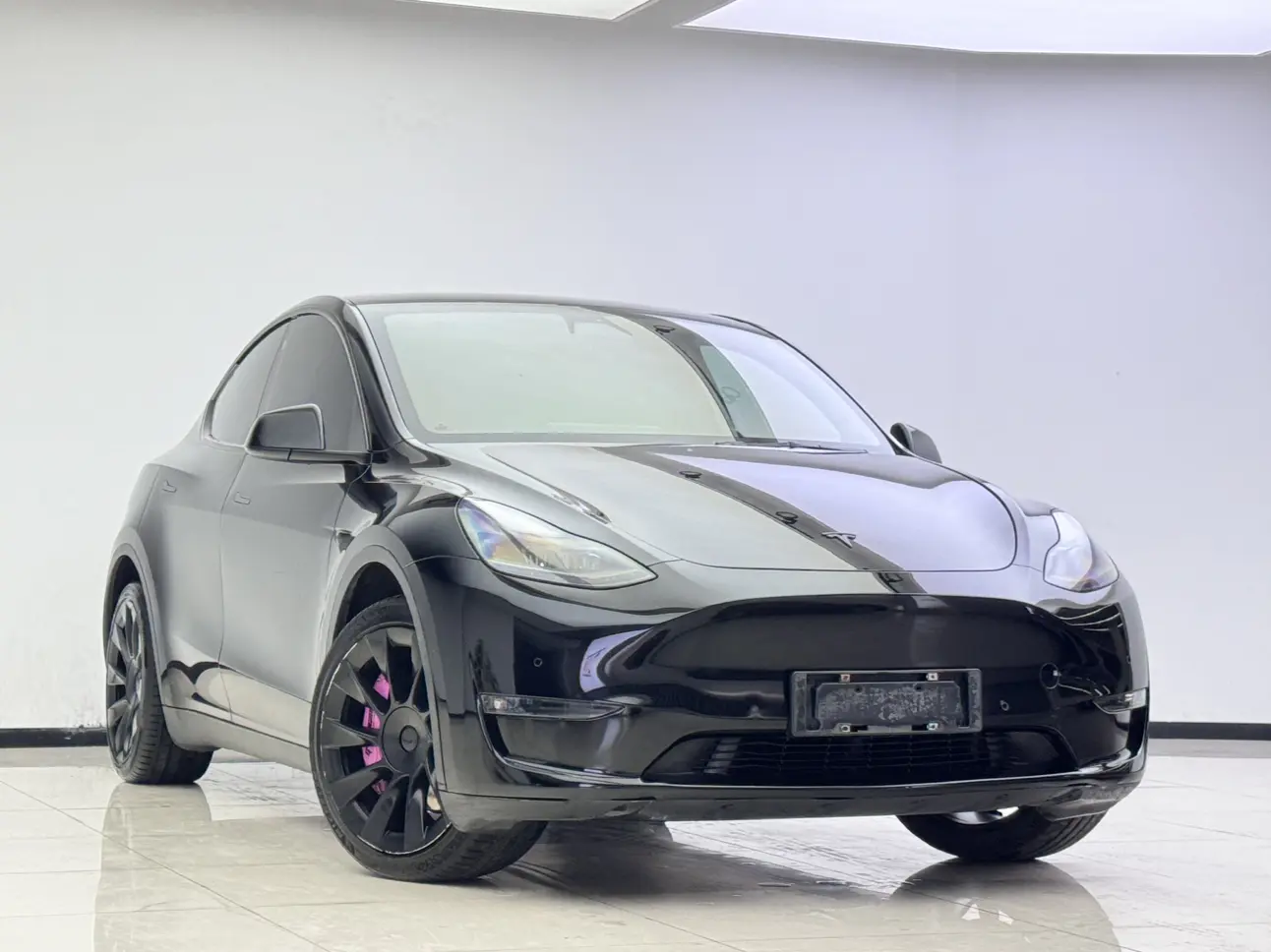 Tesla Model Y  из Китая