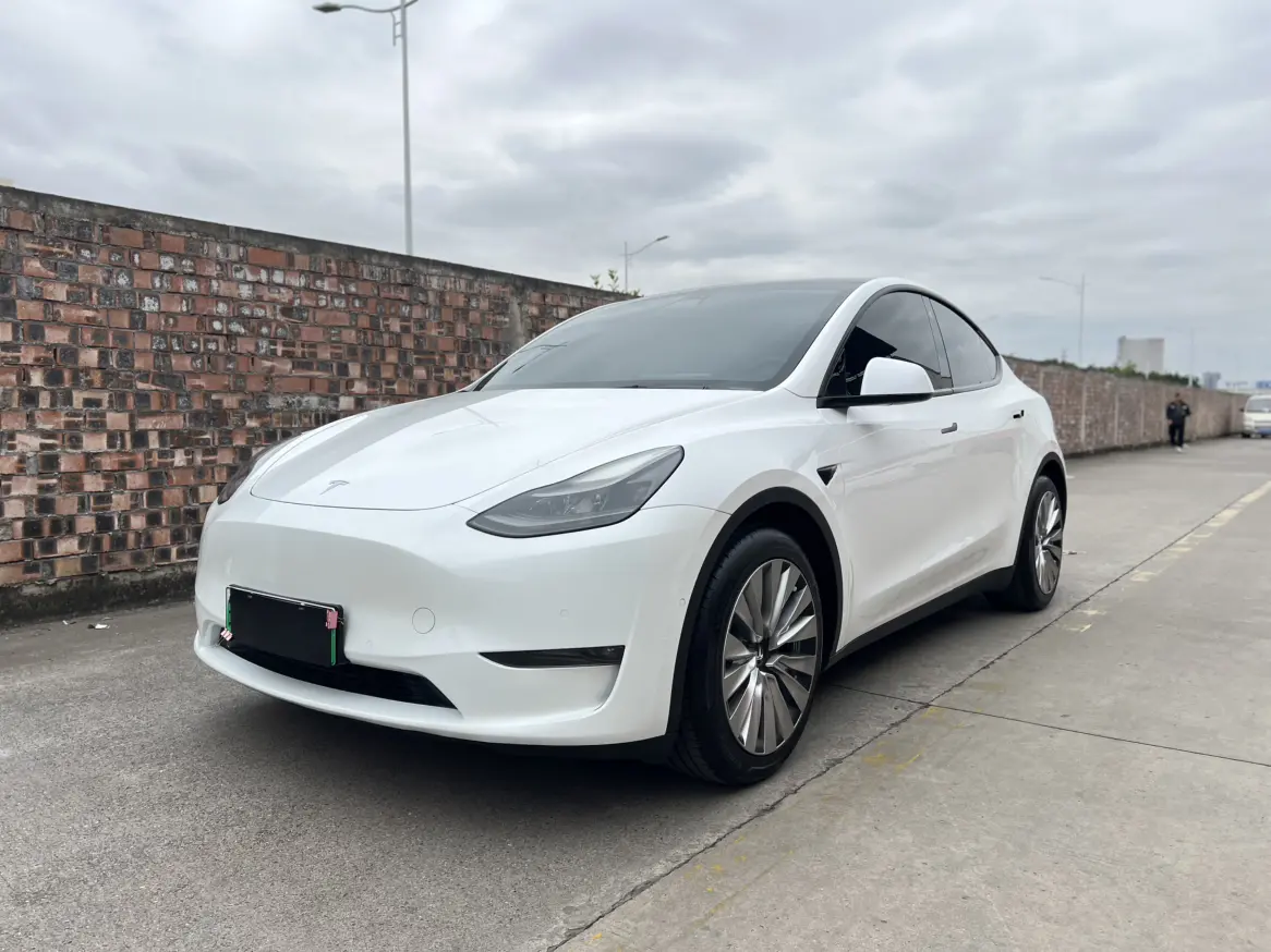 Tesla Model Y  из Китая