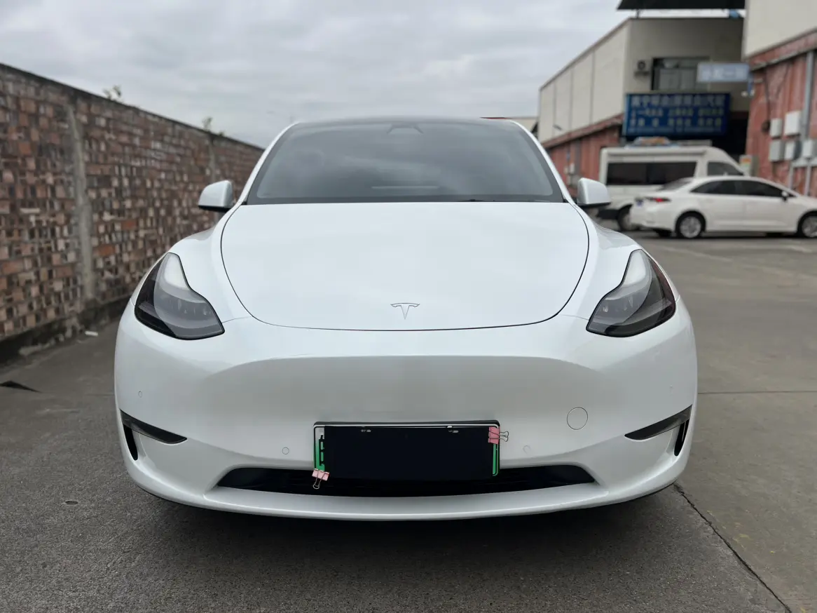 Tesla Model Y  из Китая