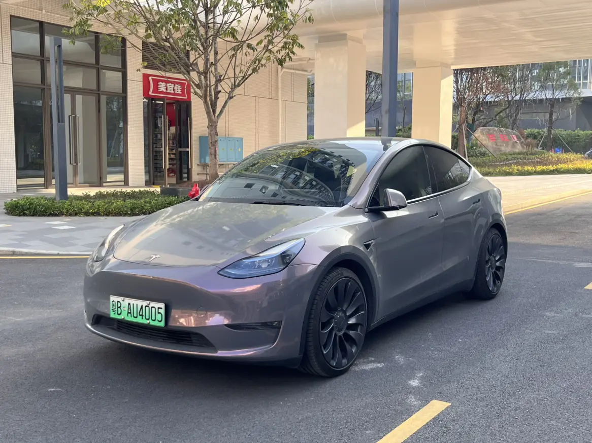 Tesla Model Y  из Китая