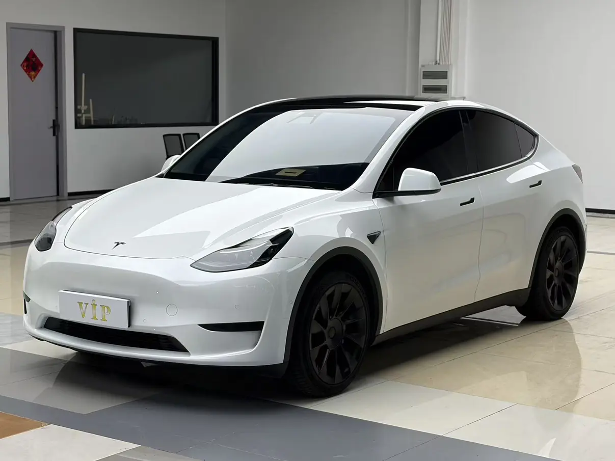 Tesla Model Y  из Китая