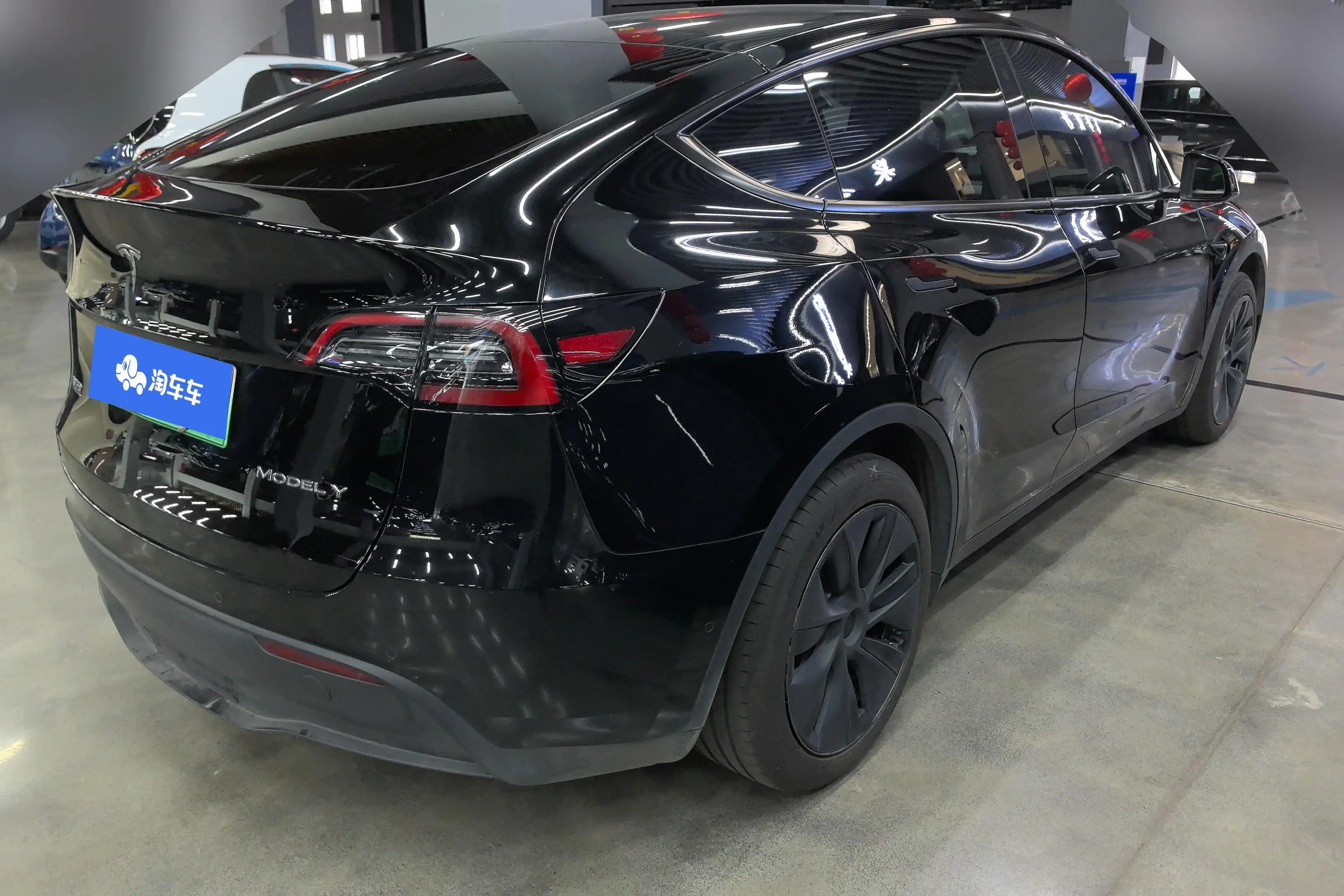 Tesla Model Y  из Китая