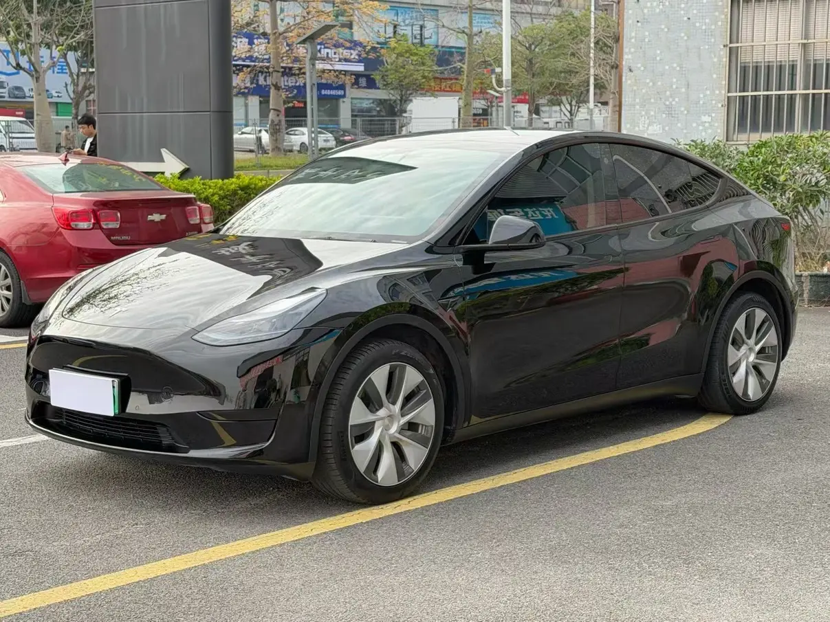 Tesla Model Y  из Китая