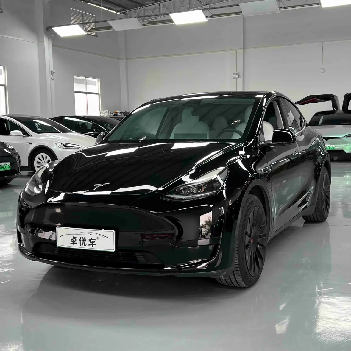 Tesla Model Y  из Китая