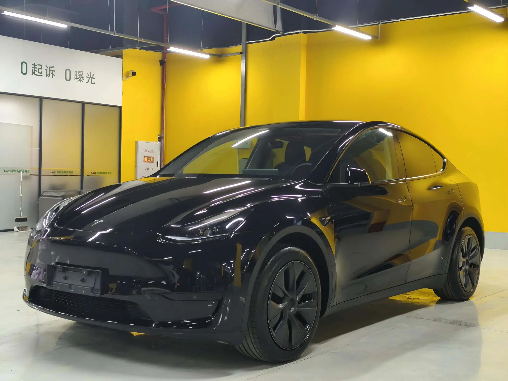 Tesla Model Y  из Китая