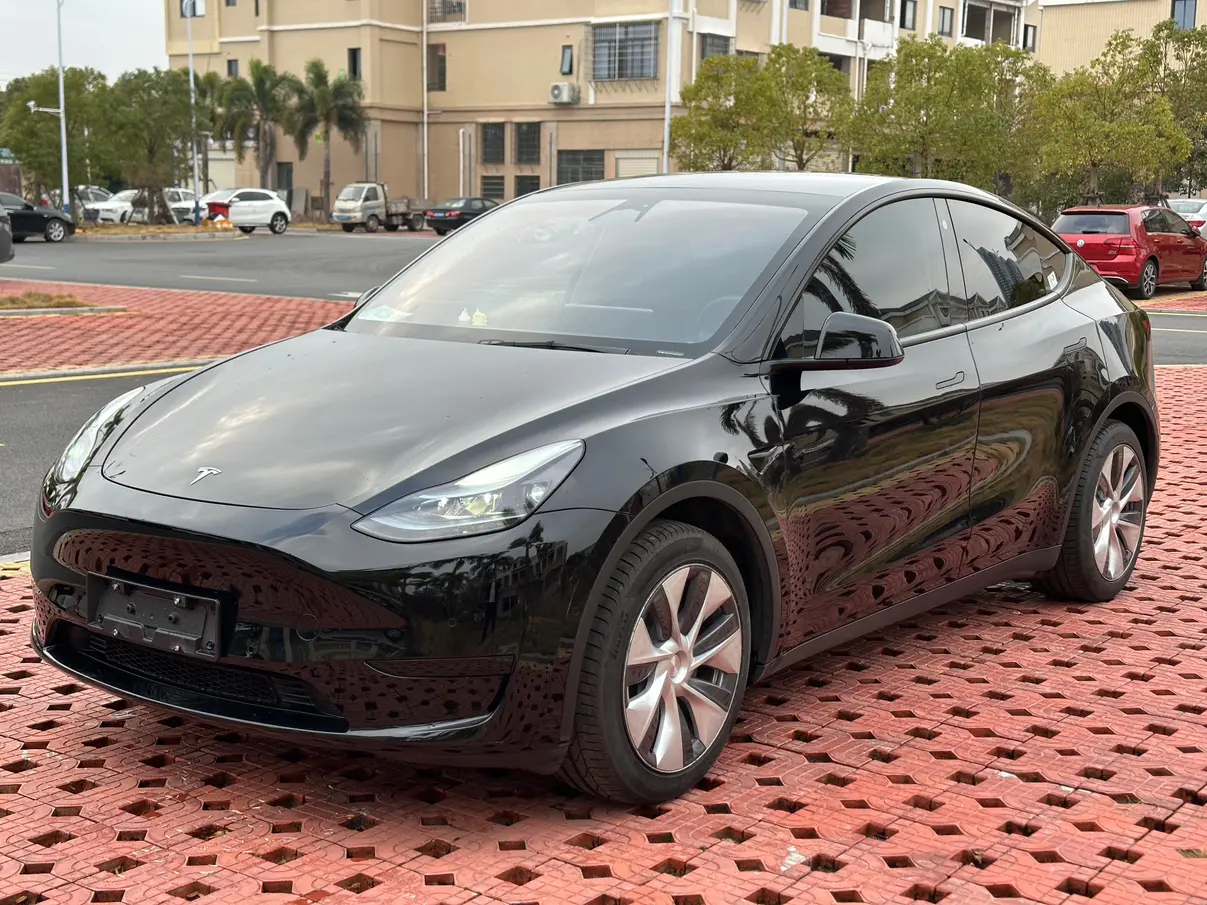 Tesla Model Y  из Китая