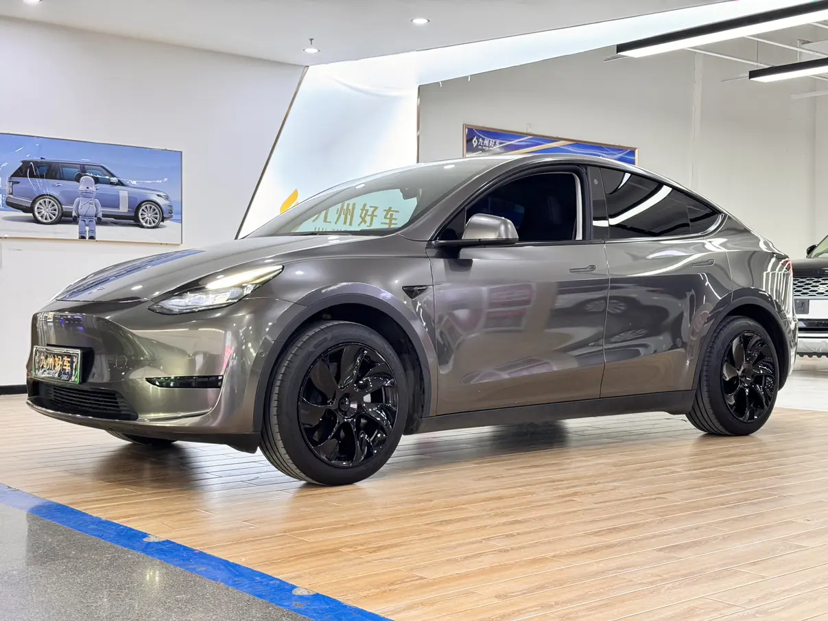 Tesla Model Y  из Китая