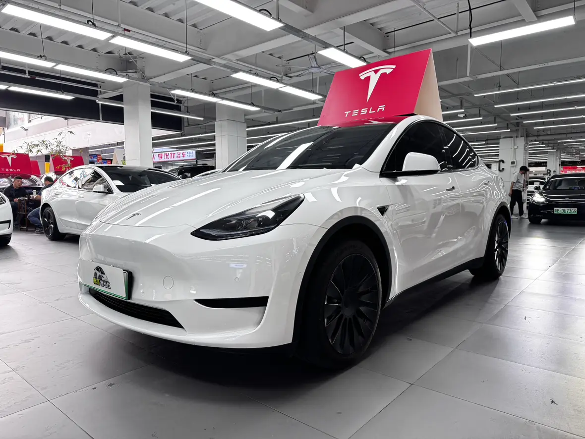 Tesla Model Y  из Китая