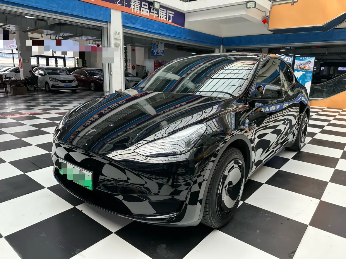 Tesla Model Y  из Китая