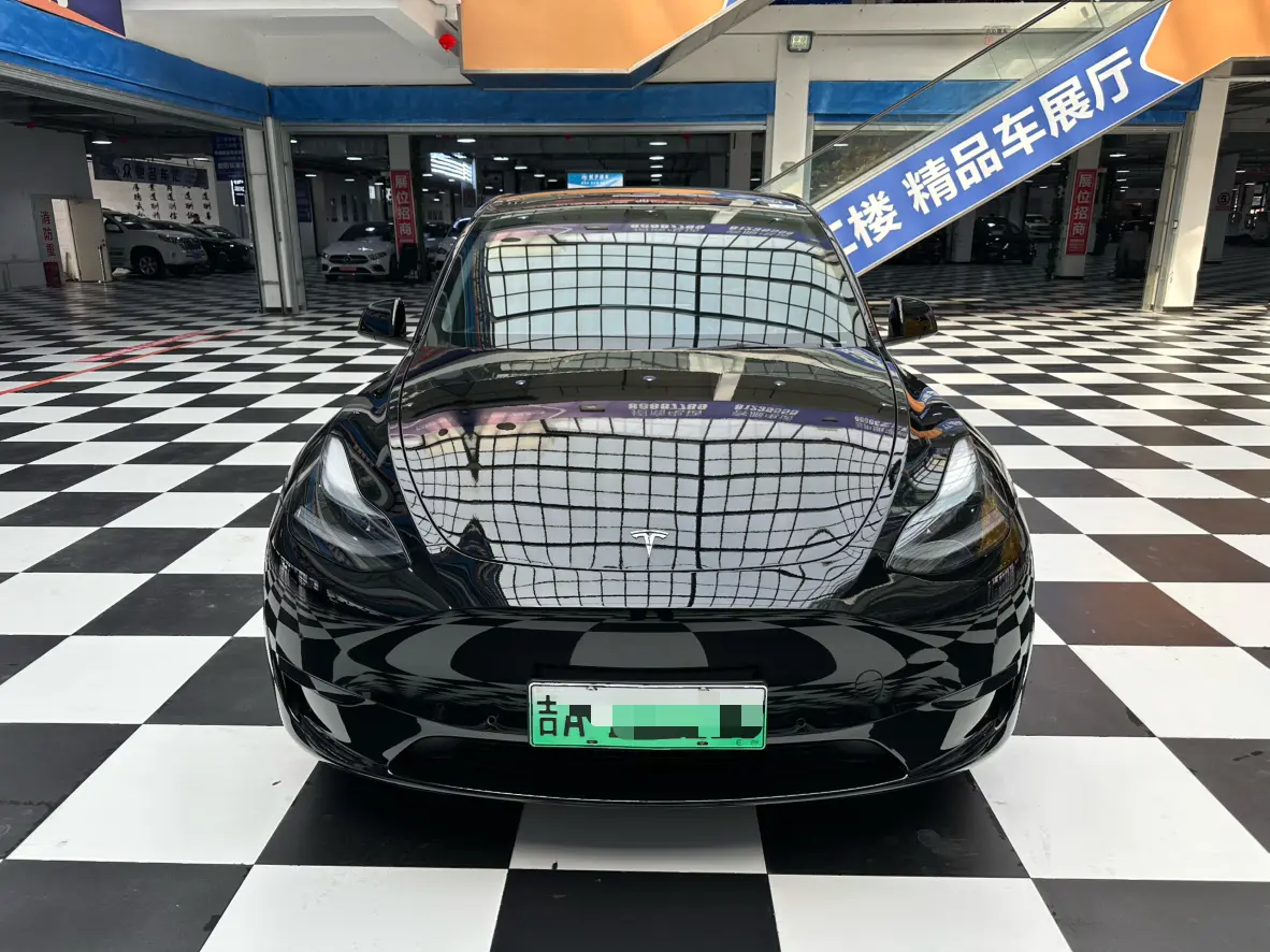 Tesla Model Y  из Китая