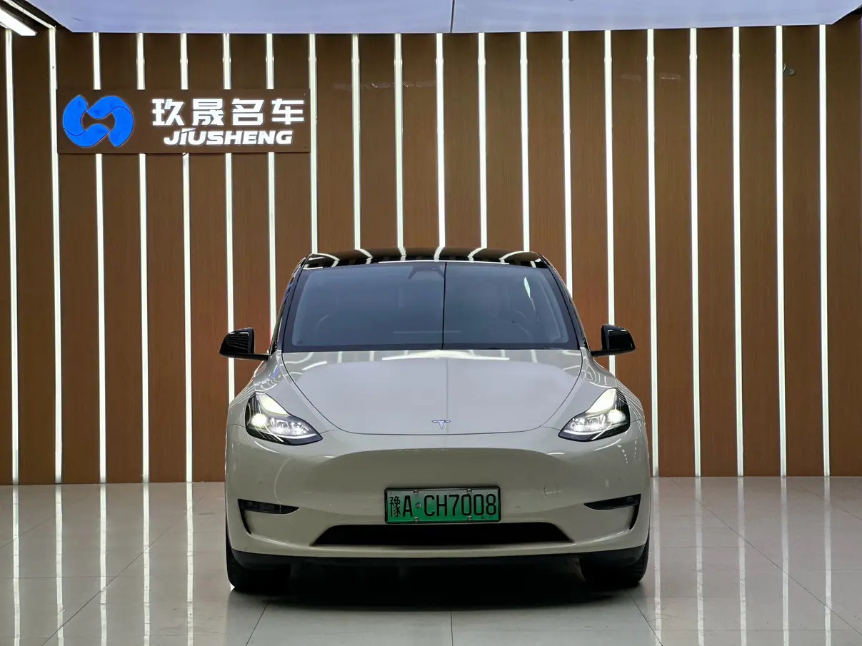 Tesla Model Y  из Китая