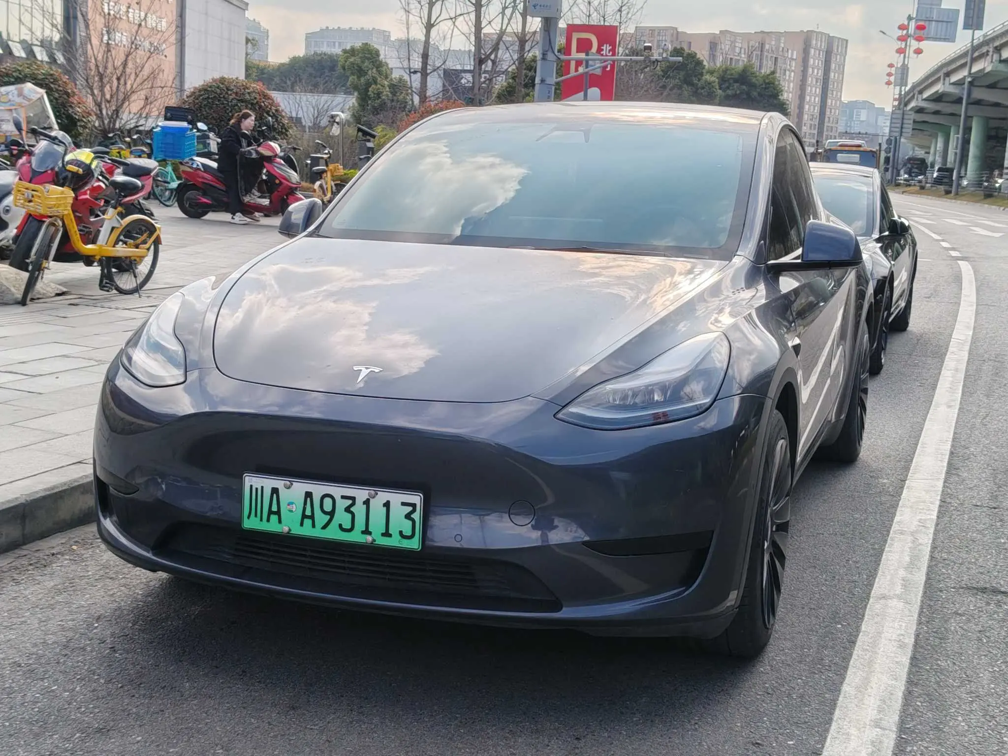 Tesla Model Y  из Китая