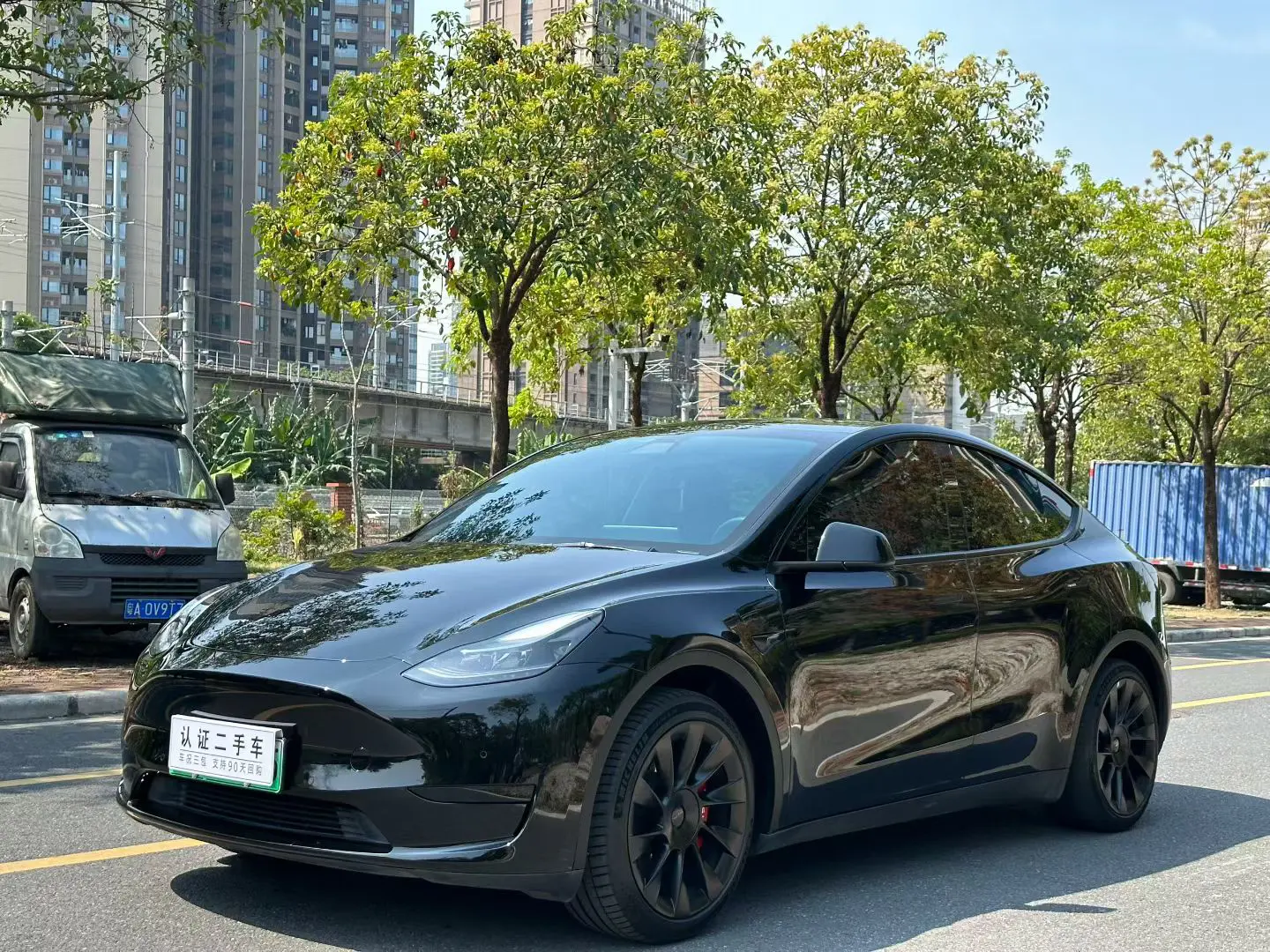 Tesla Model Y  из Китая