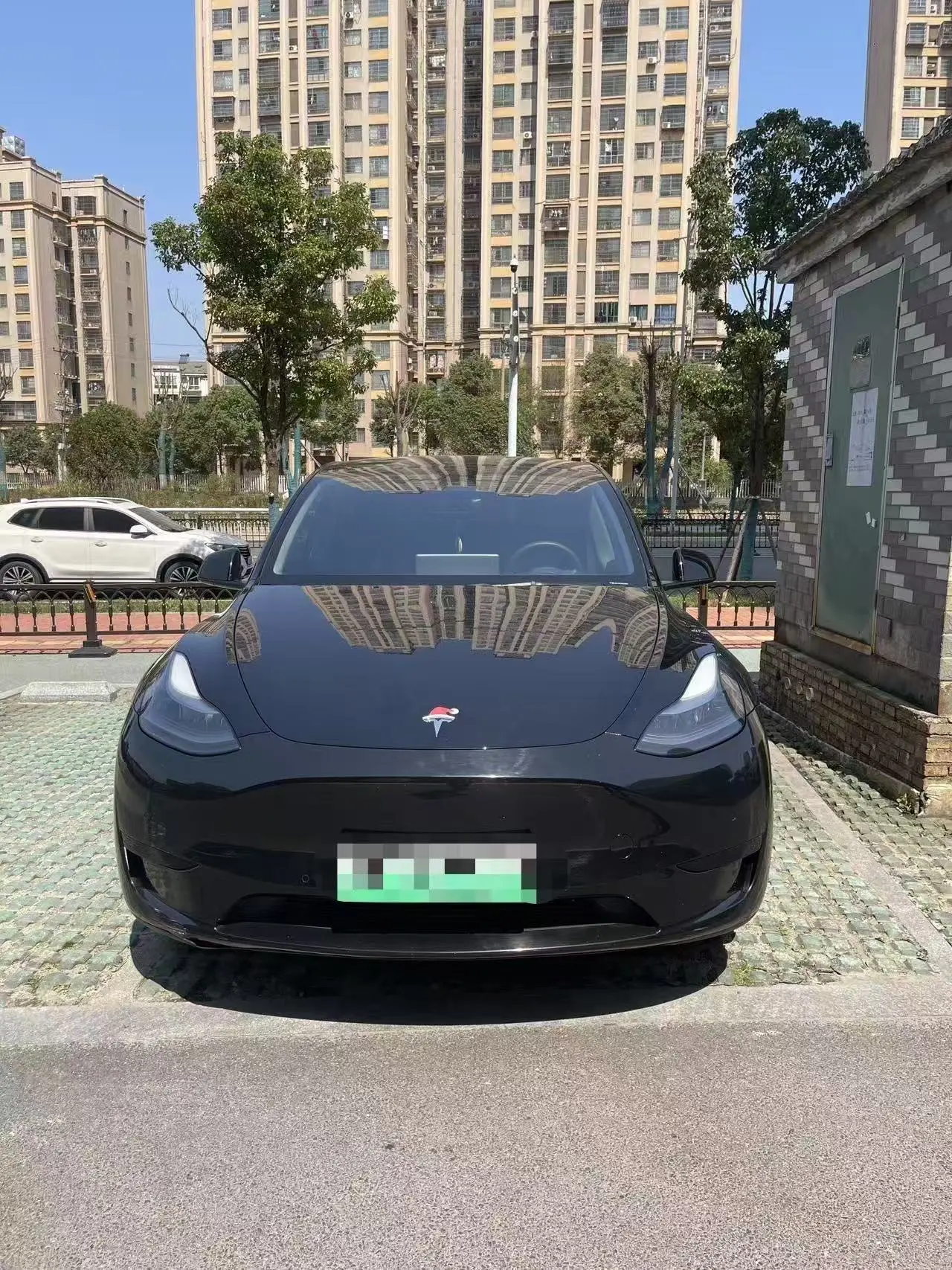 Tesla Model Y  из Китая