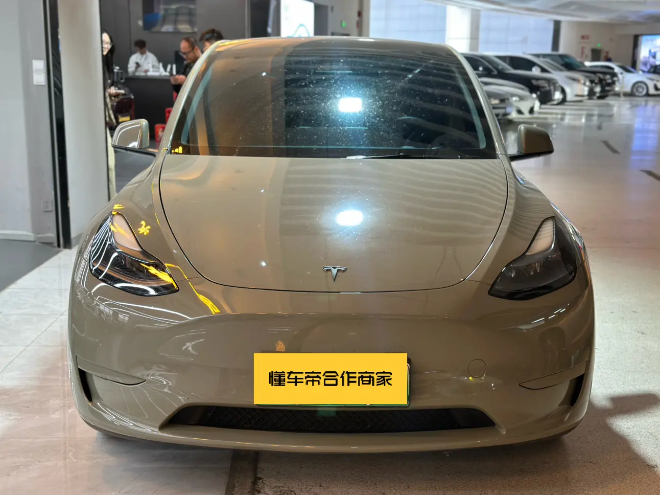 Tesla Model Y  из Китая