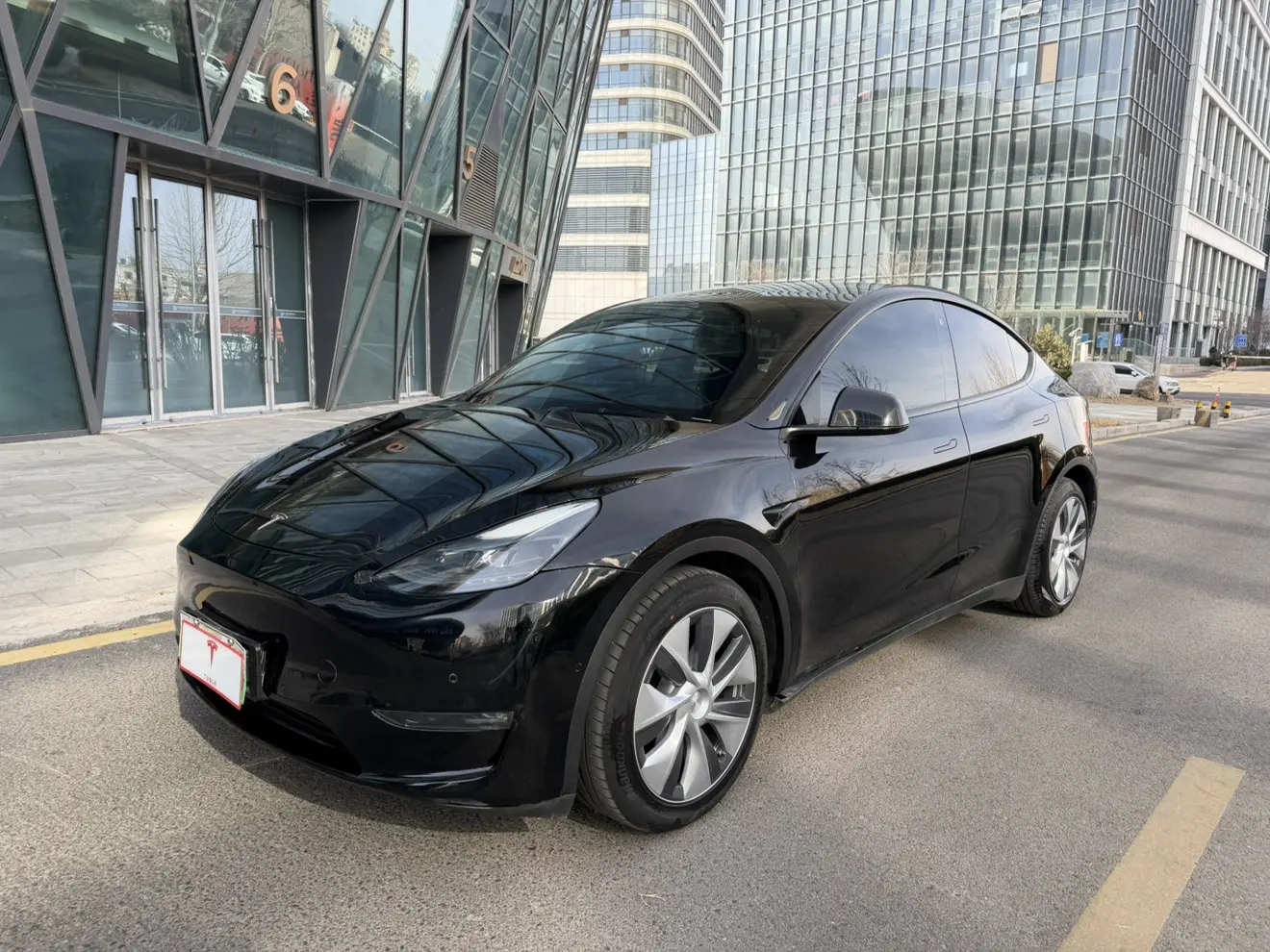 Tesla Model Y  из Китая