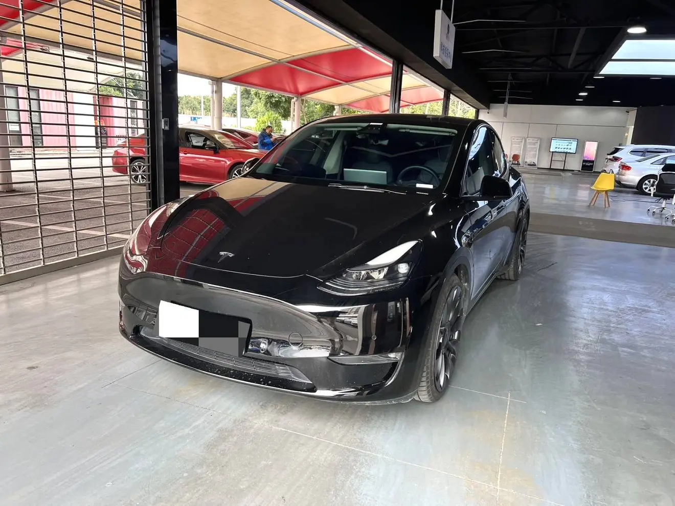 Tesla Model Y  из Китая