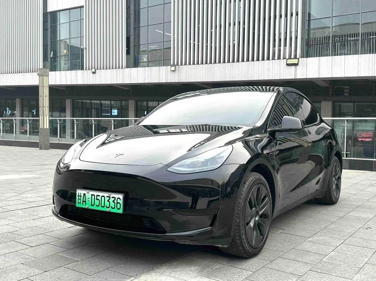 Tesla Model Y  из Китая
