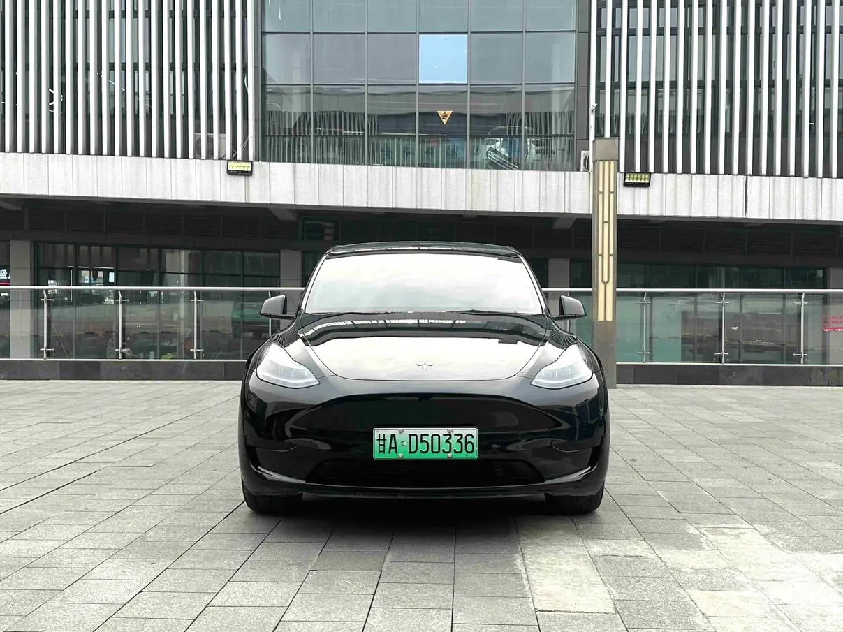 Tesla Model Y  из Китая