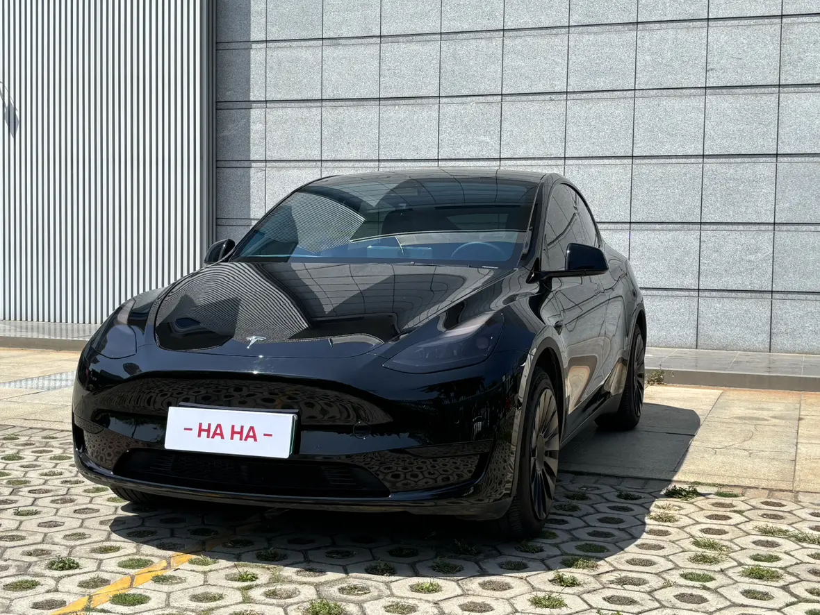 Tesla Model Y  из Китая