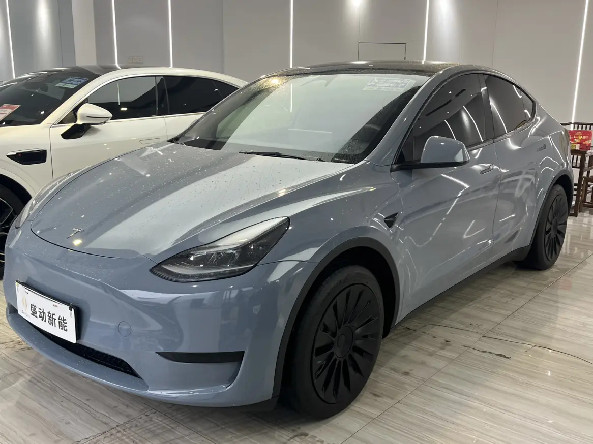 Tesla Model Y  из Китая