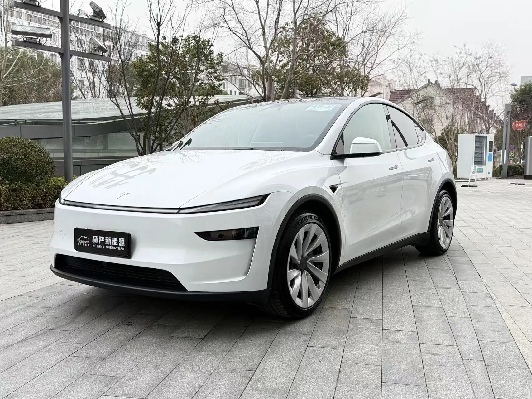 Tesla Model Y  из Китая