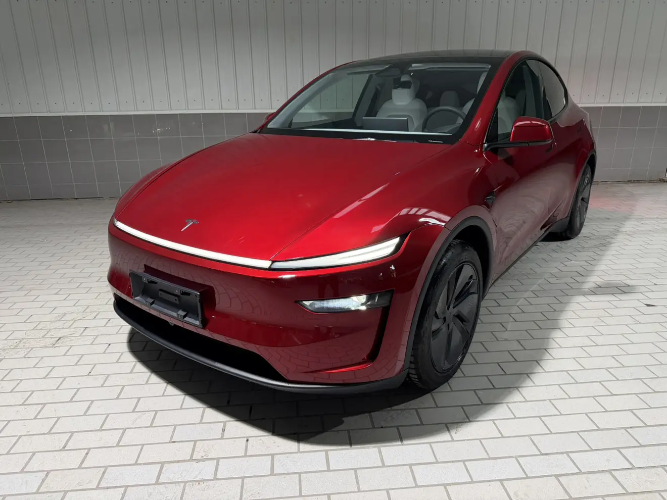 Tesla Model Y  из Китая
