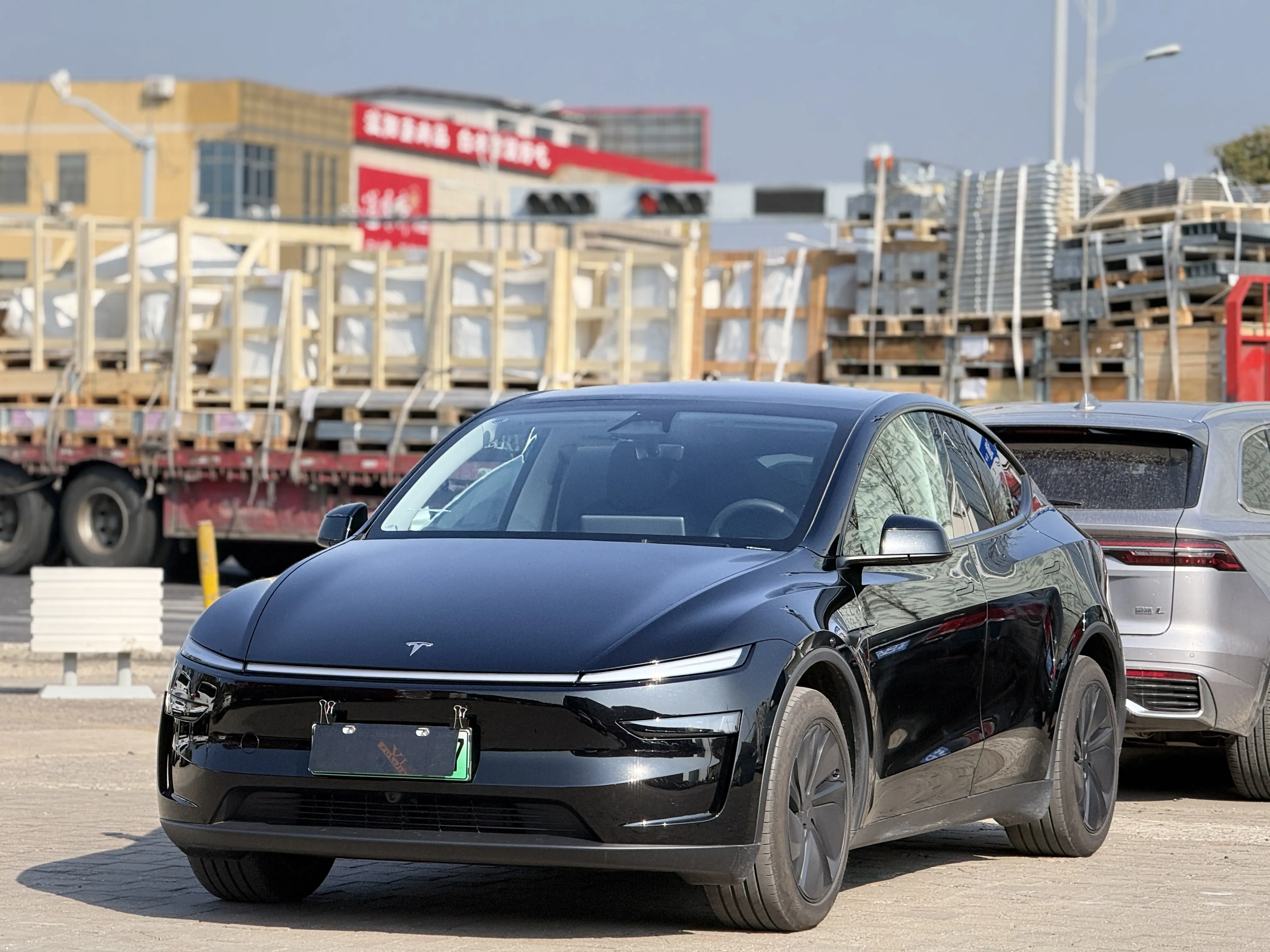 Tesla Model Y  из Китая