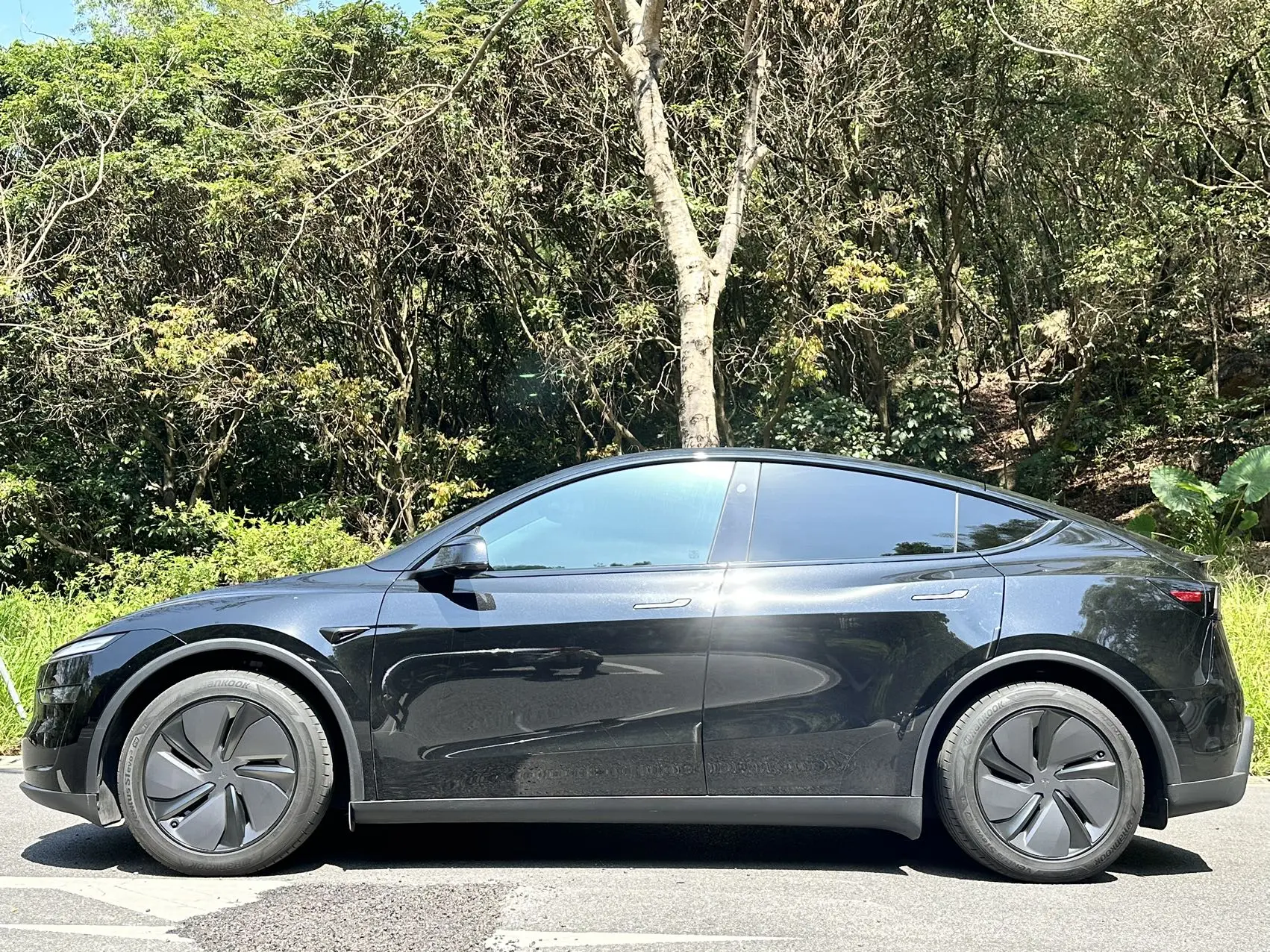 Tesla Model Y  из Китая