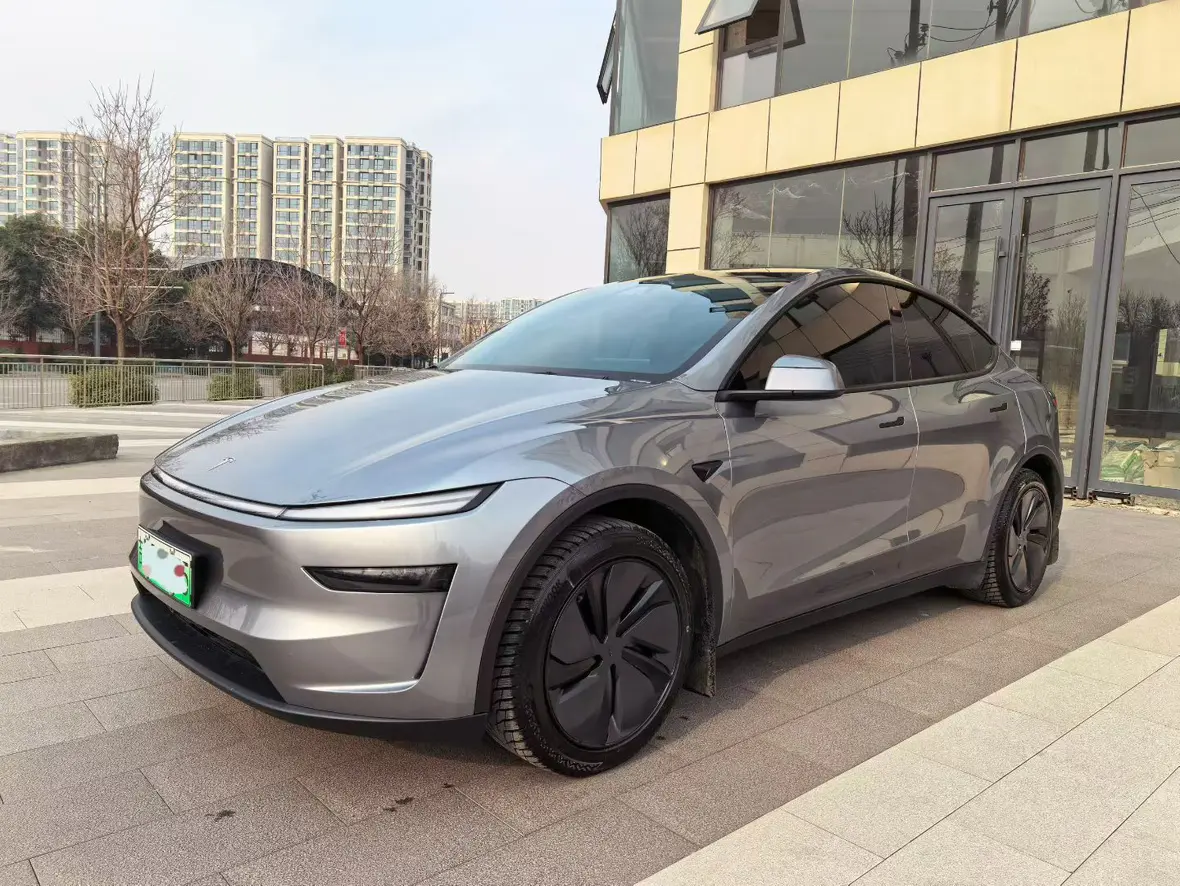Tesla Model Y  из Китая