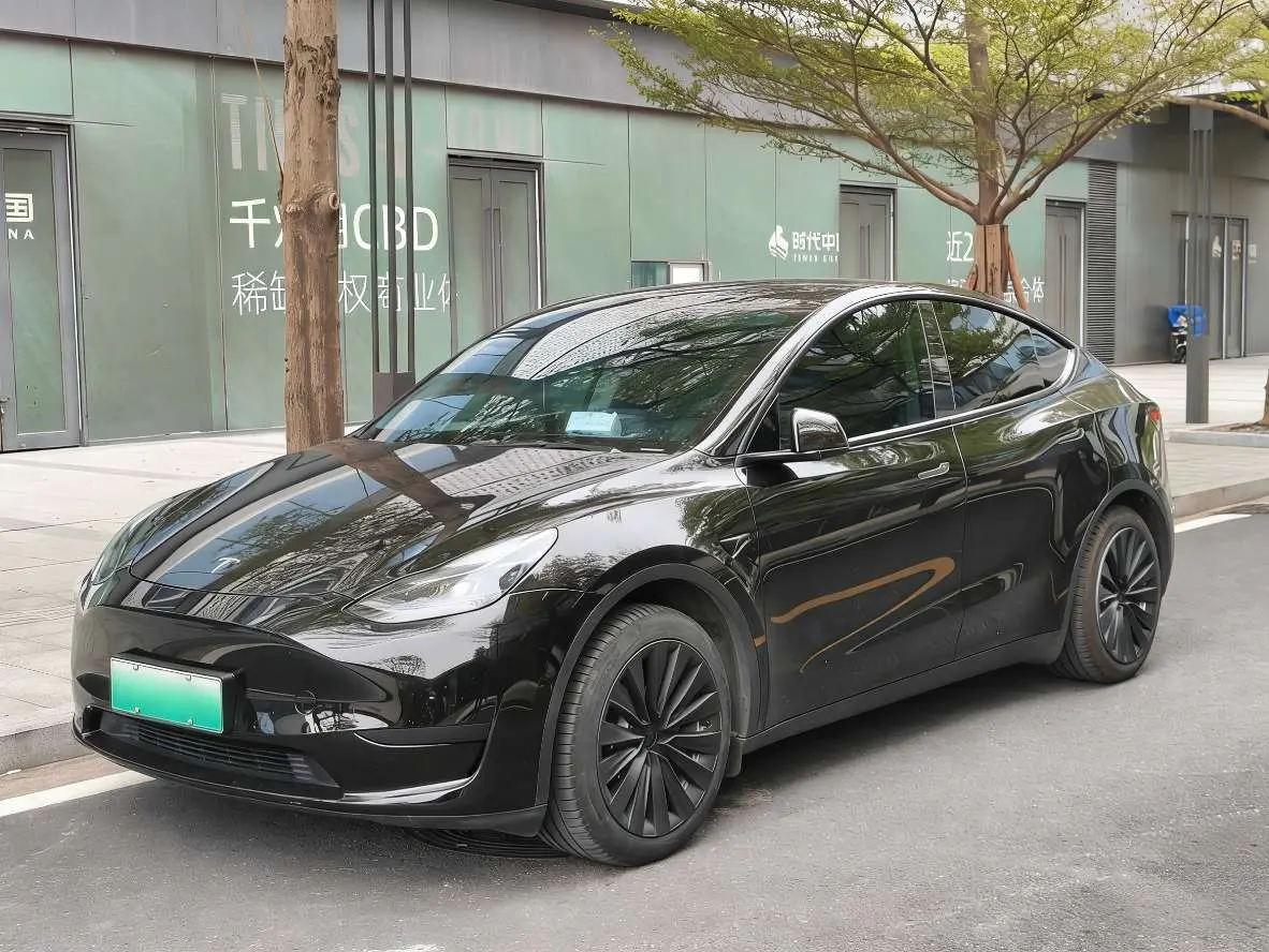 Tesla Model Y  из Китая