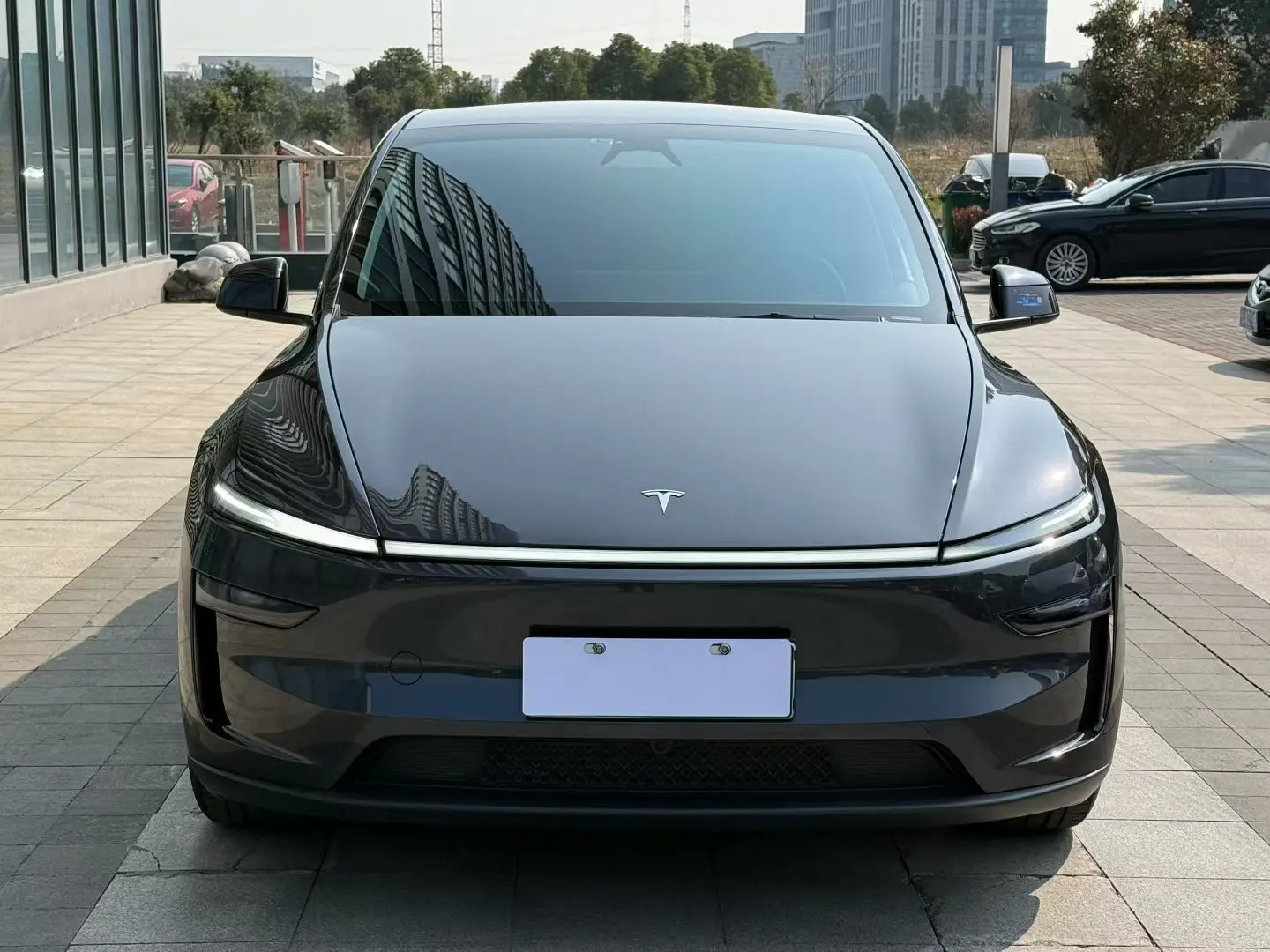 Tesla Model Y  из Китая