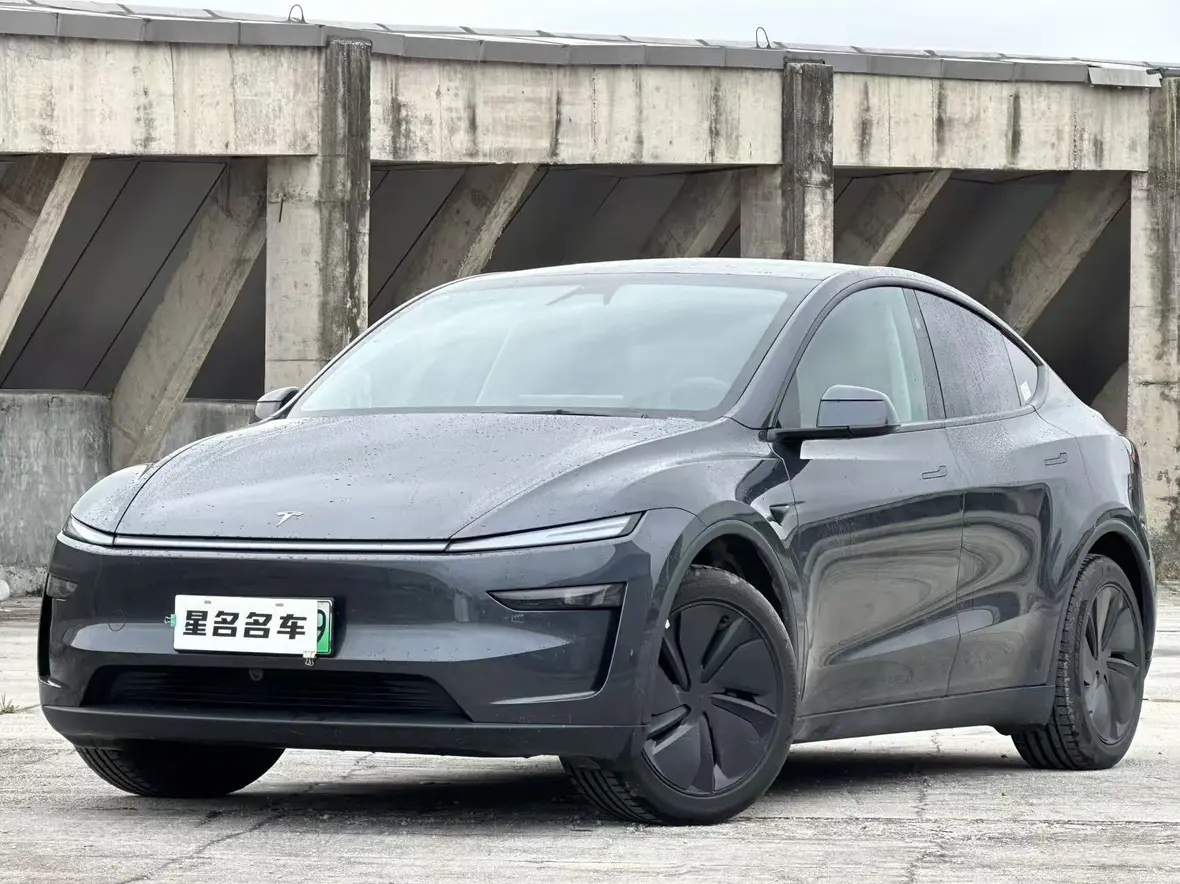 Tesla Model Y  из Китая