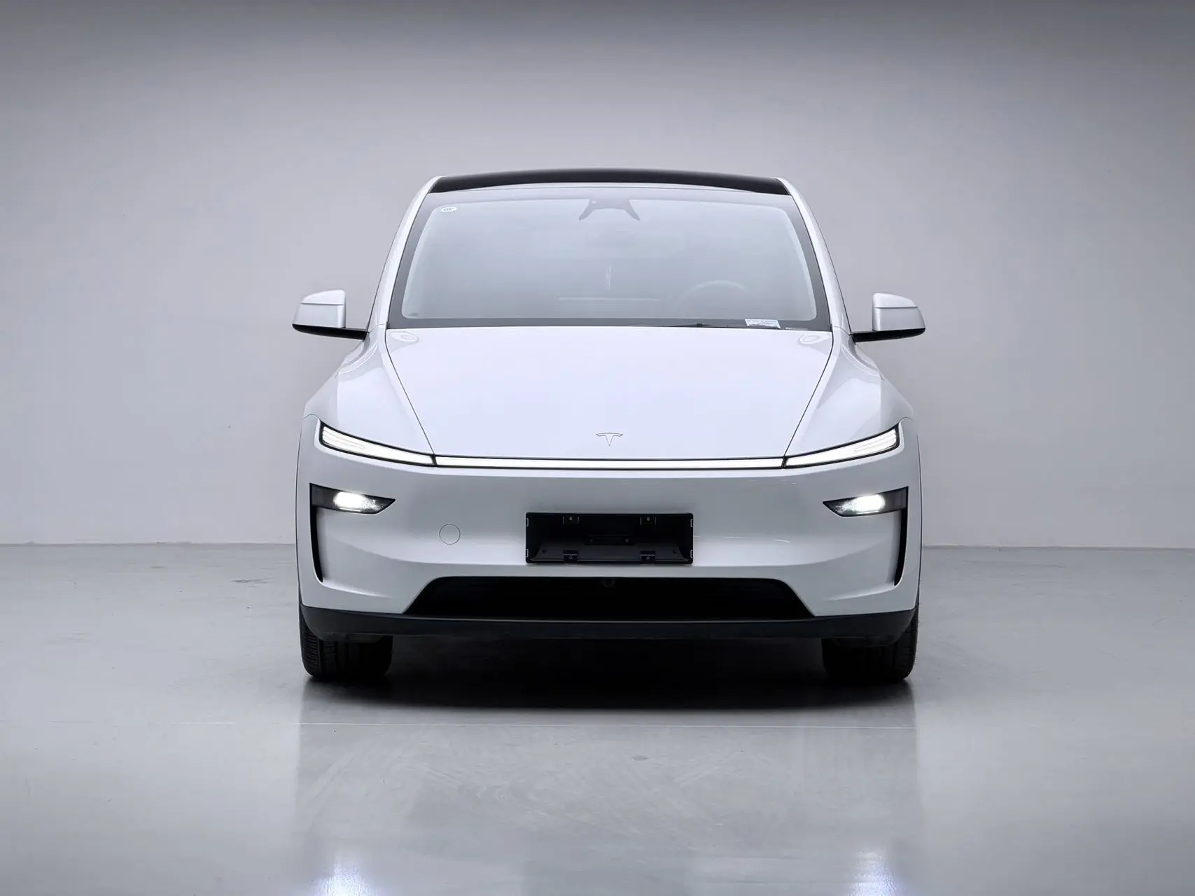 Tesla Model Y  из Китая