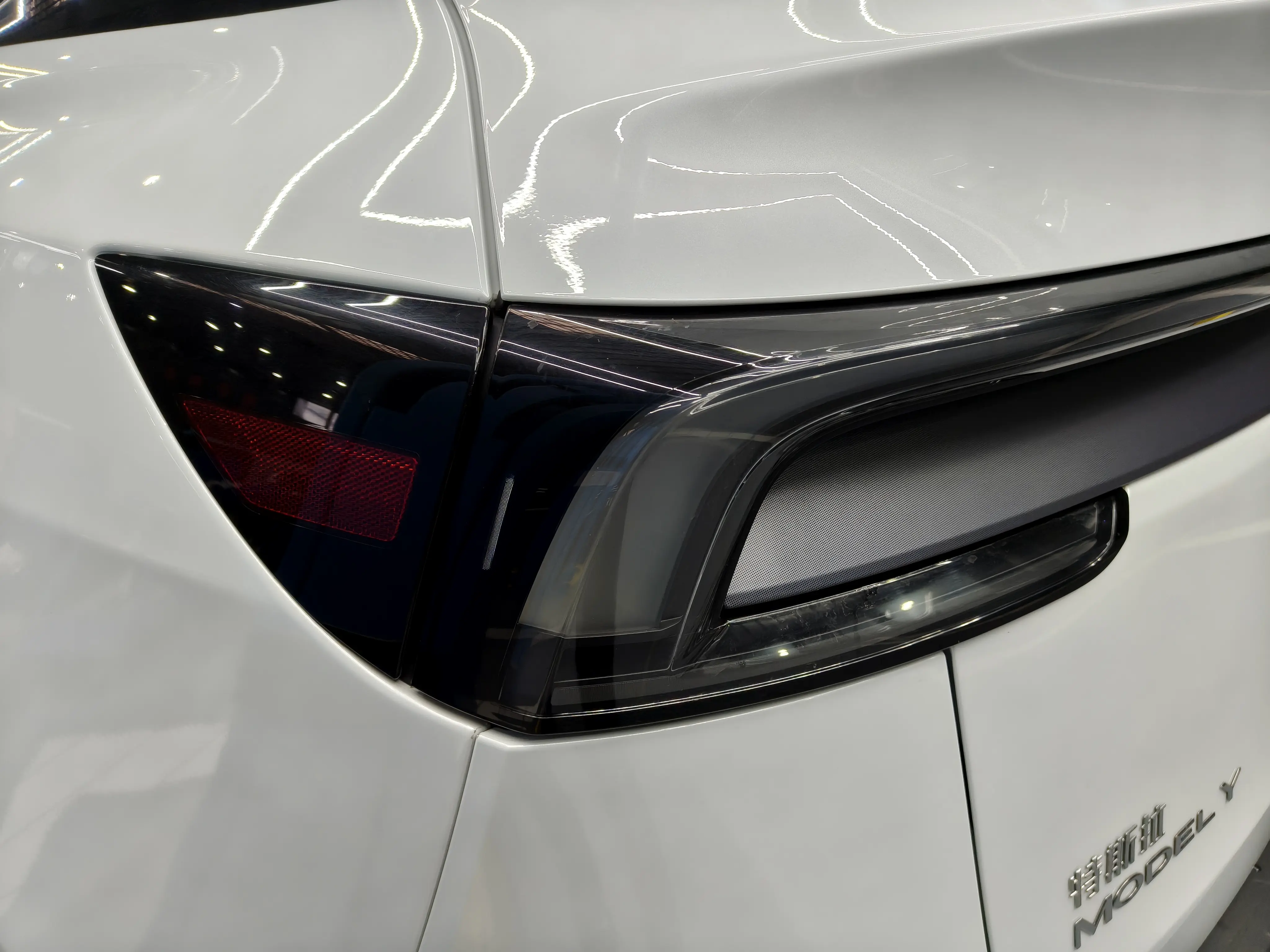 Tesla Model Y  из Китая