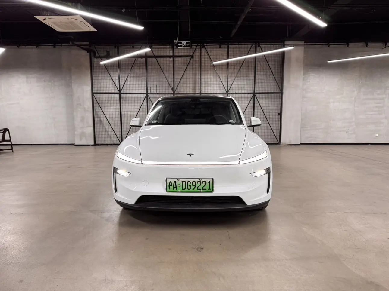 Tesla Model Y  из Китая
