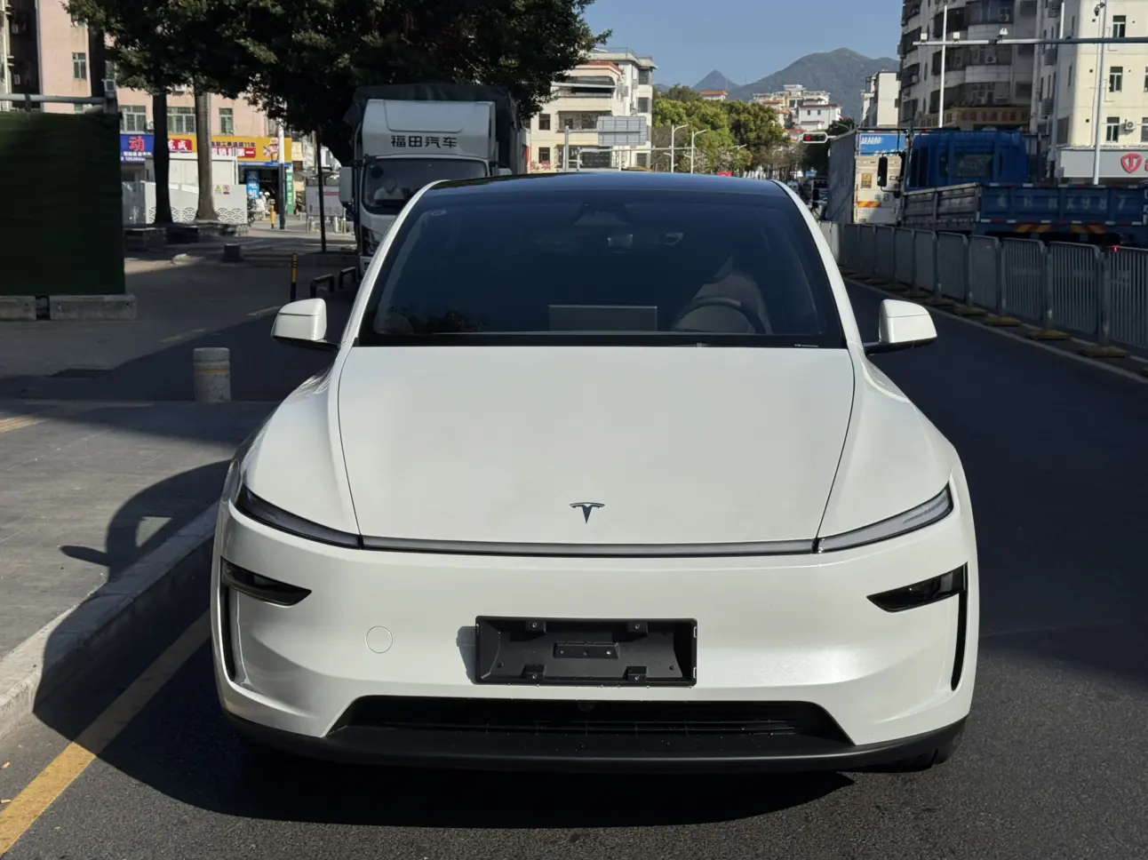Tesla Model Y  из Китая