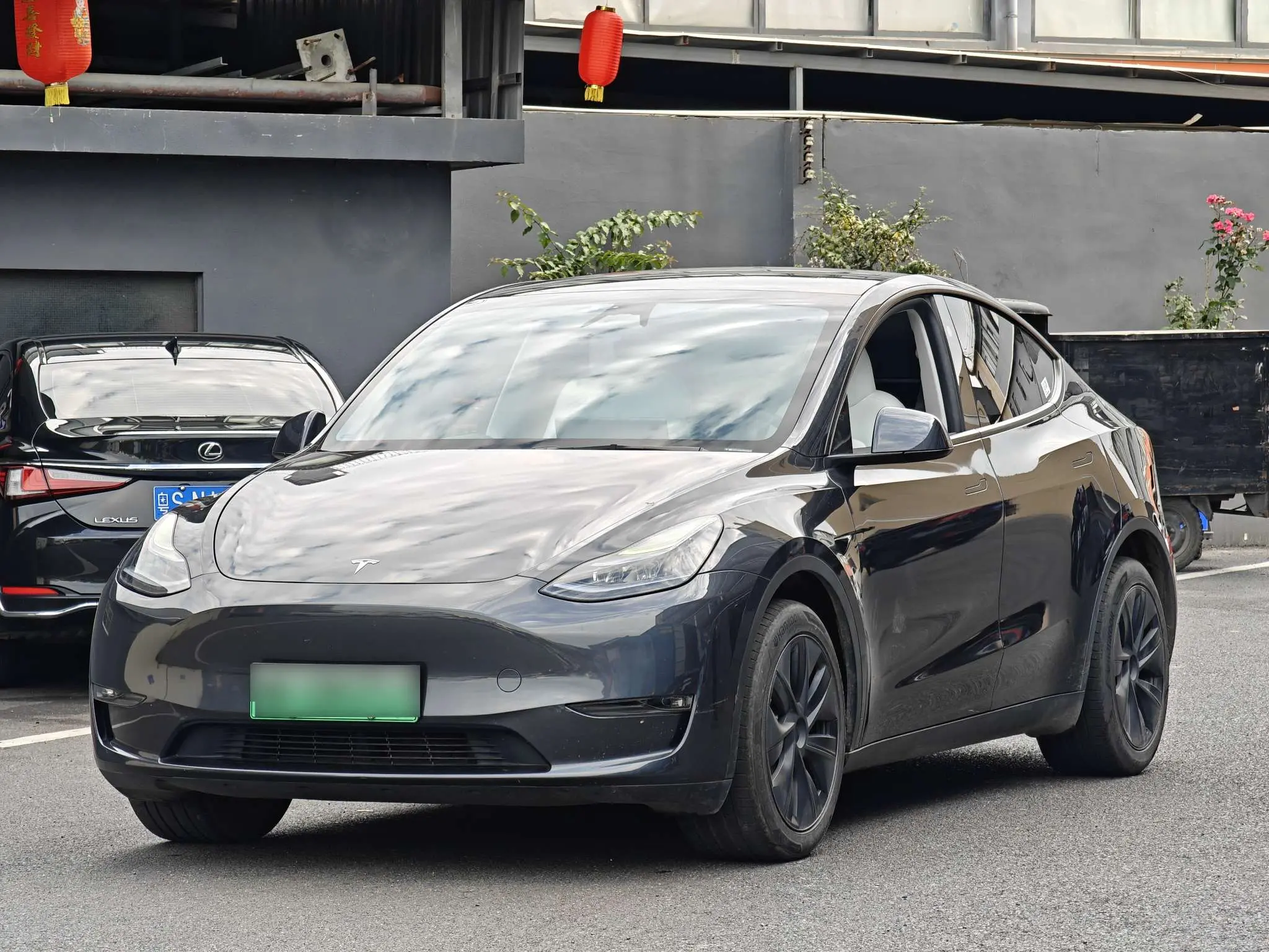 Tesla Model Y  из Китая
