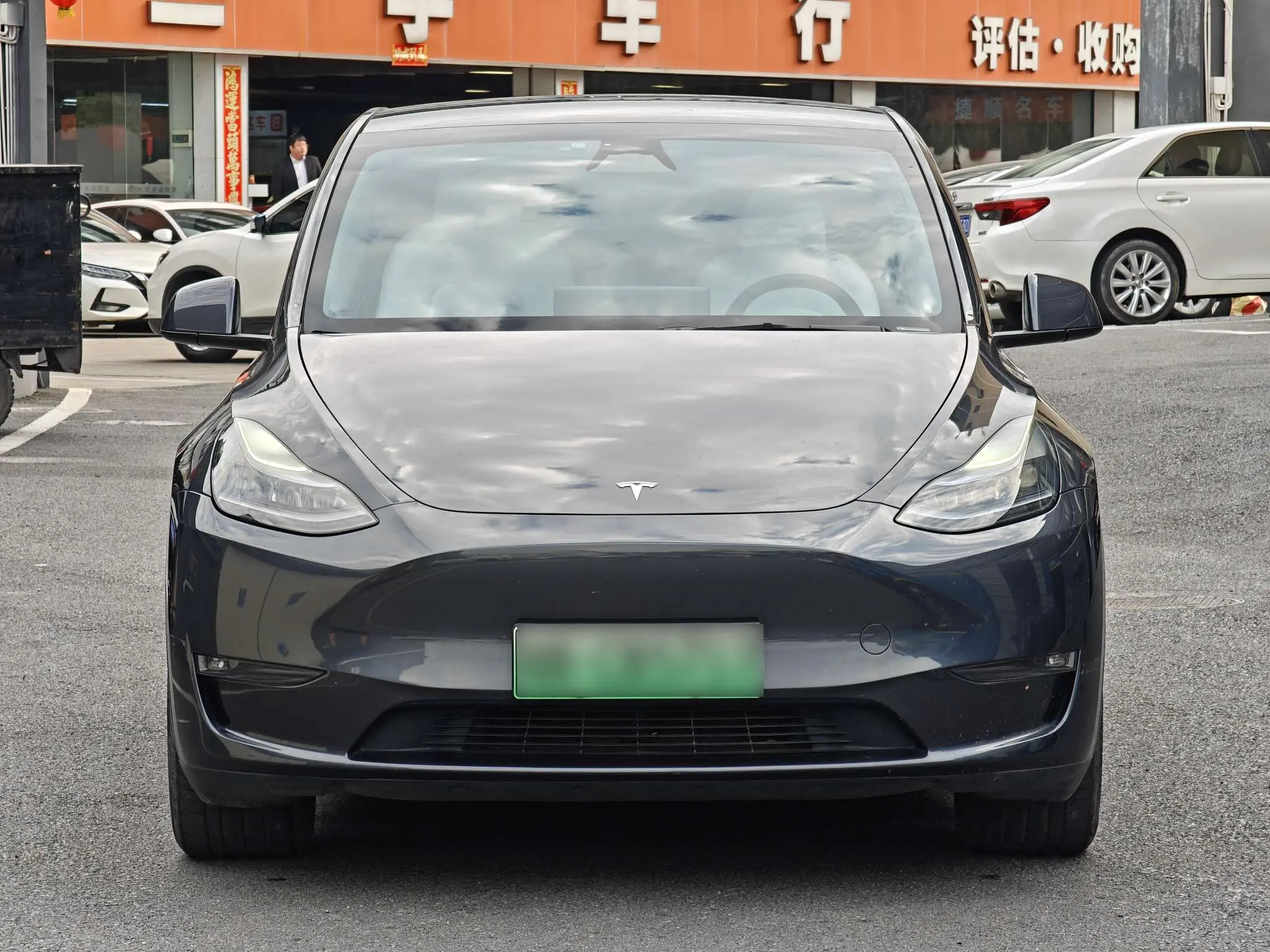 Tesla Model Y  из Китая