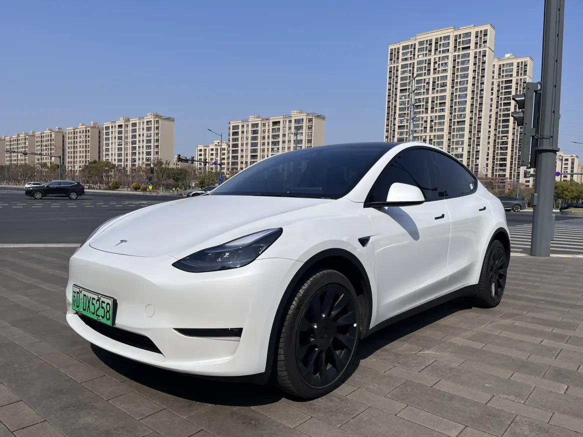 Tesla Model Y  из Китая