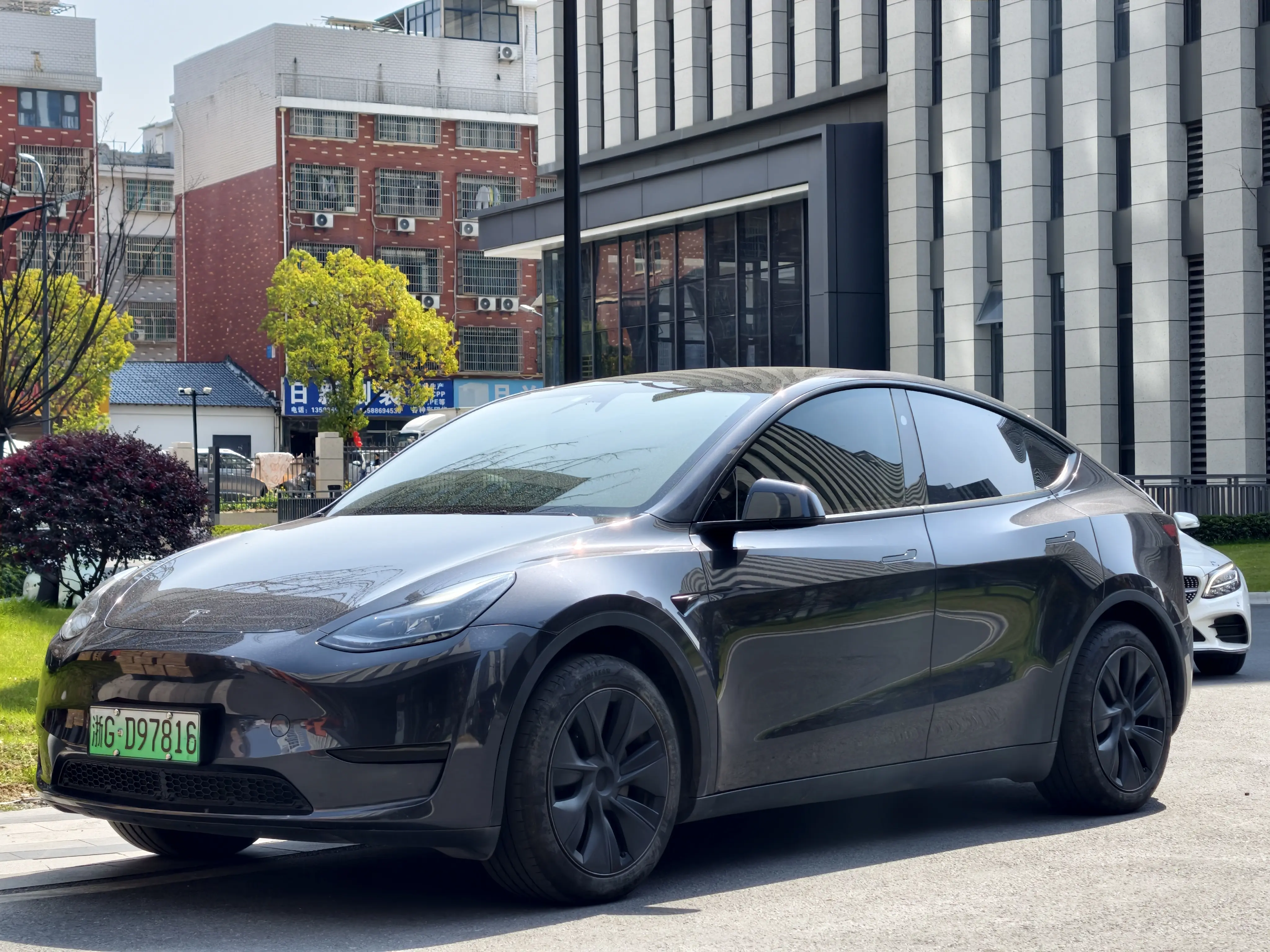 Tesla Model Y  из Китая
